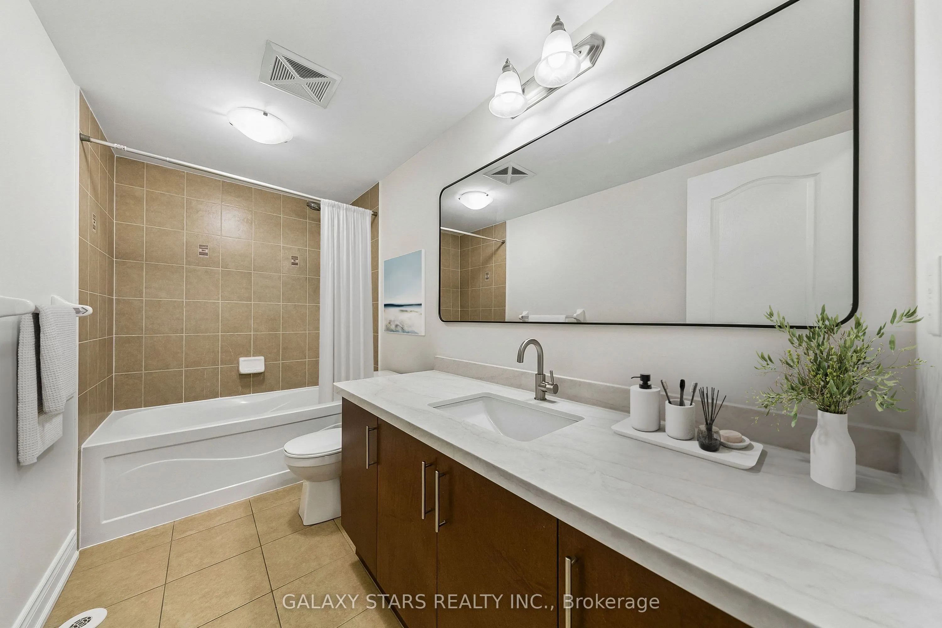 5725 Tenth Line W #16