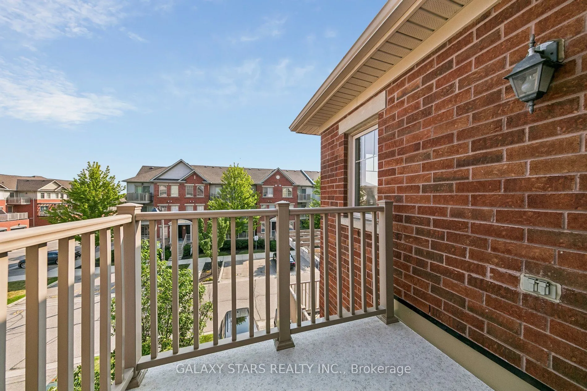 5725 Tenth Line W #16