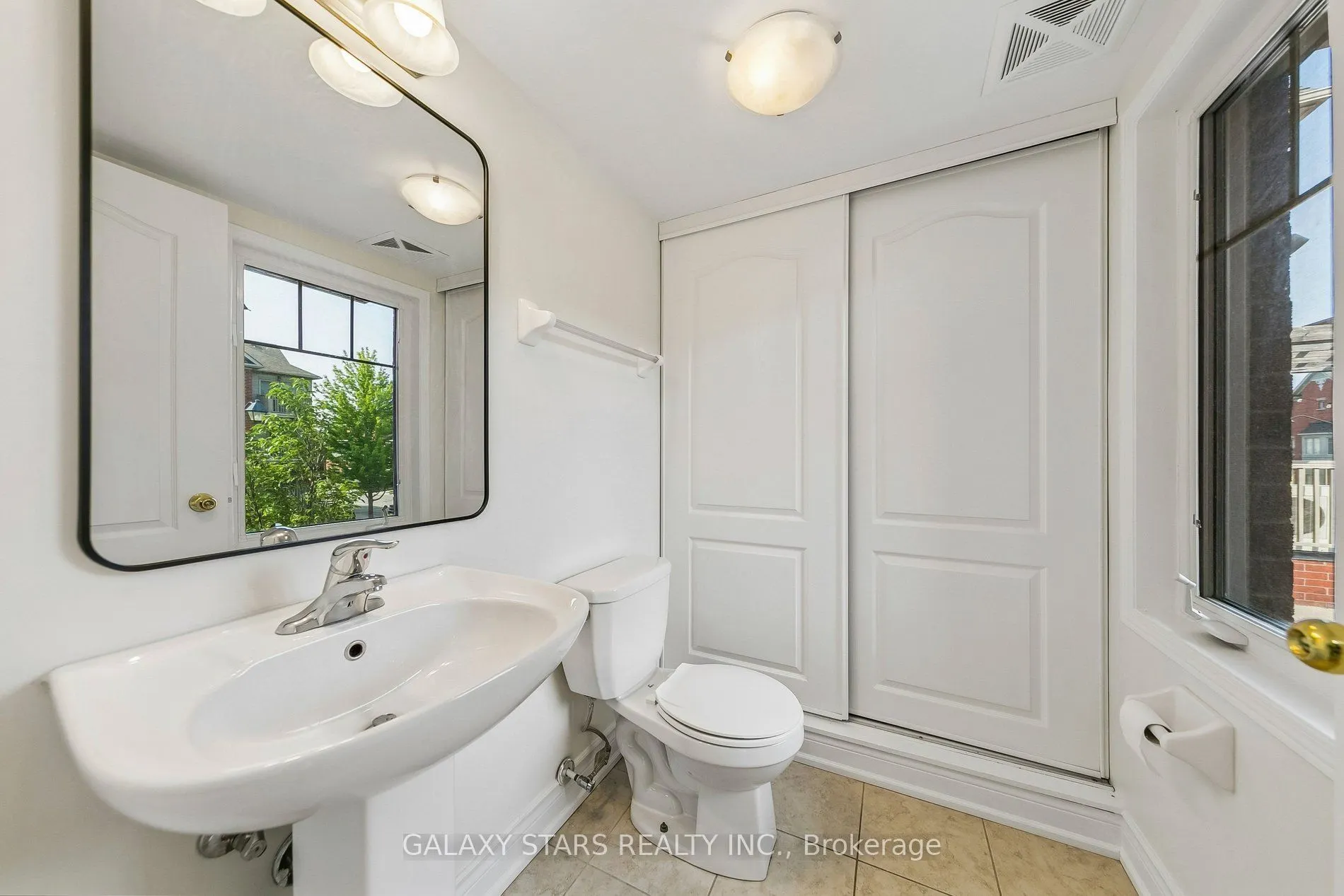 5725 Tenth Line W #16