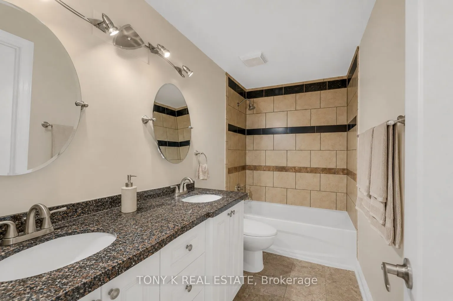 2035 Asta Drive #21