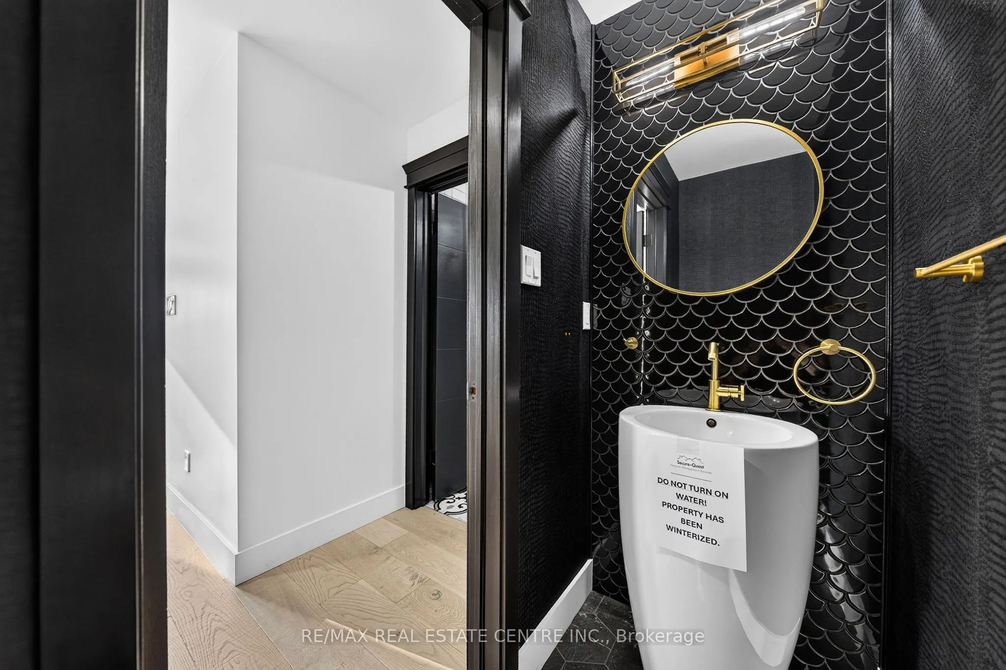 5090 Fairview Street #50