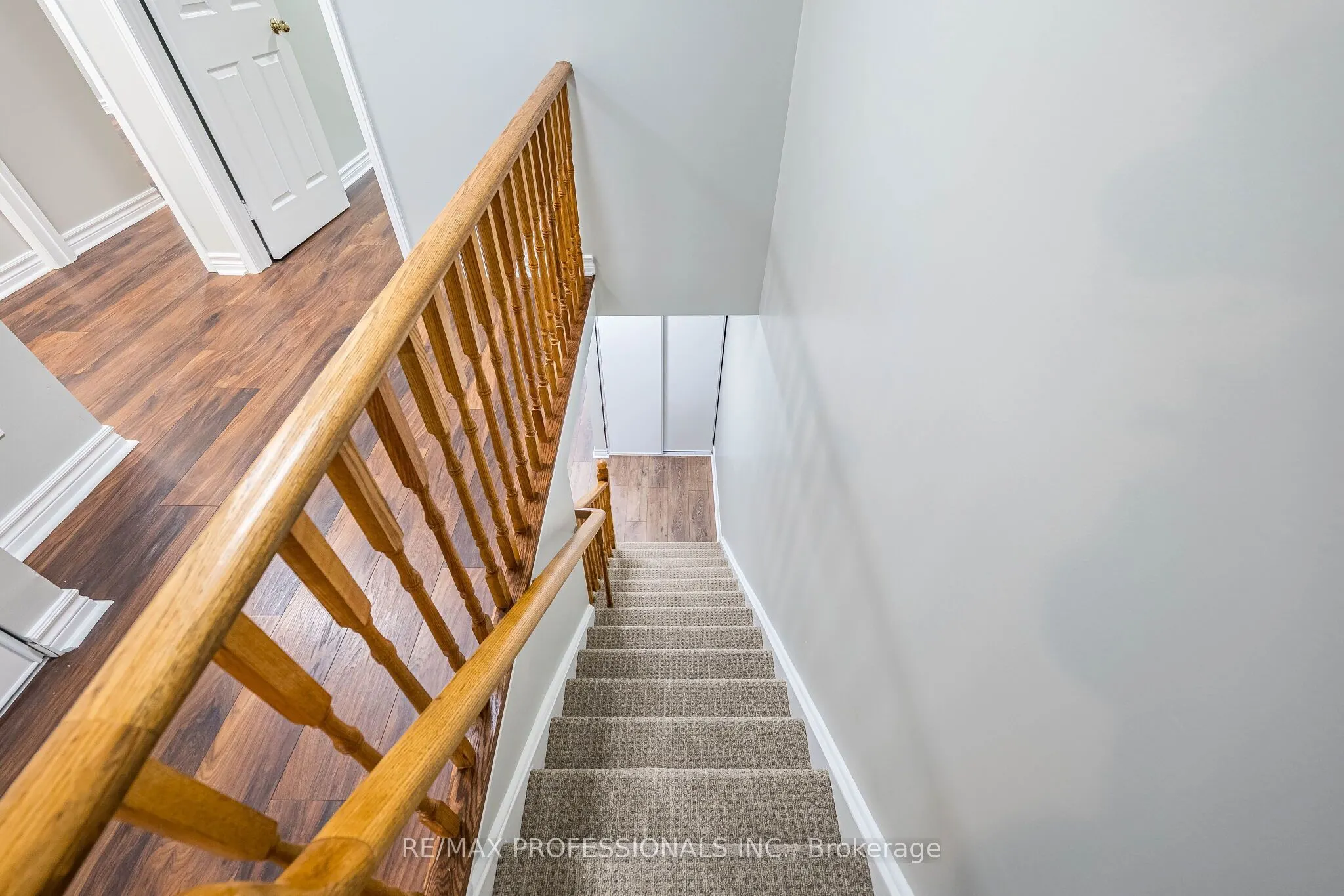 2004 Glenada Crescent #23