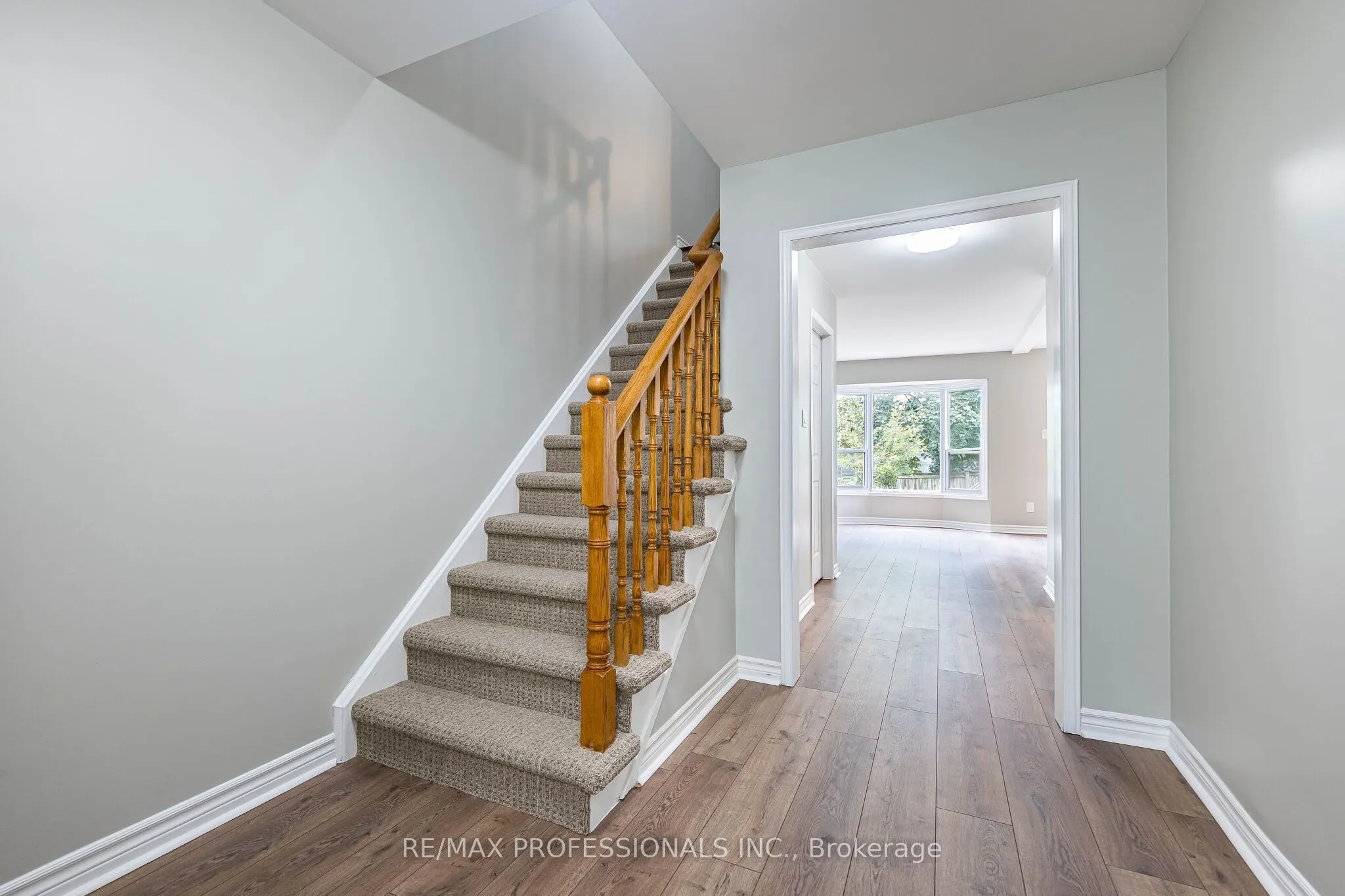 2004 Glenada Crescent #23