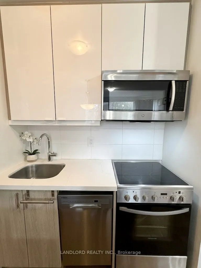 140 Springhurst Avenue #1