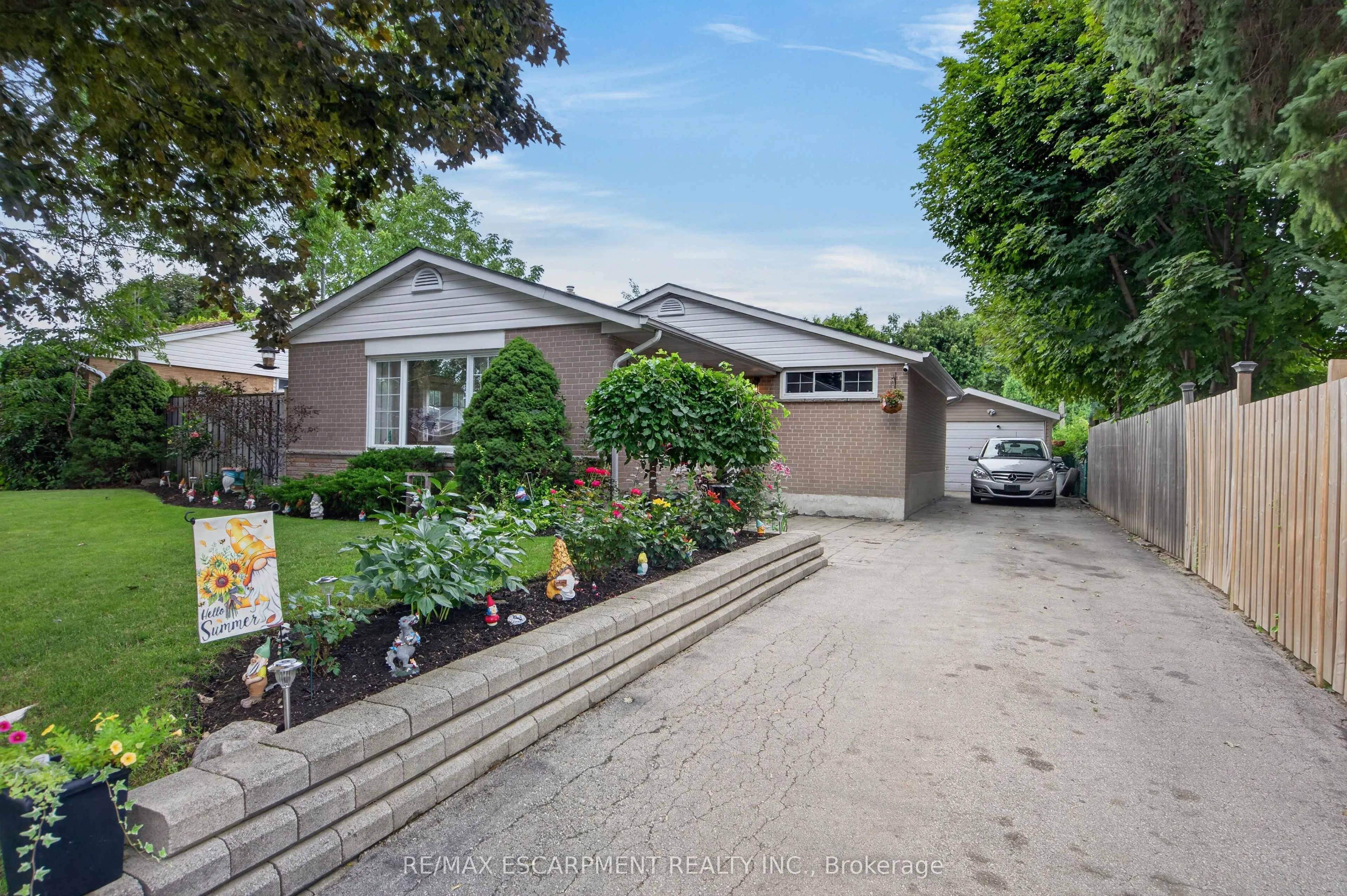 3 Cumbrian Court