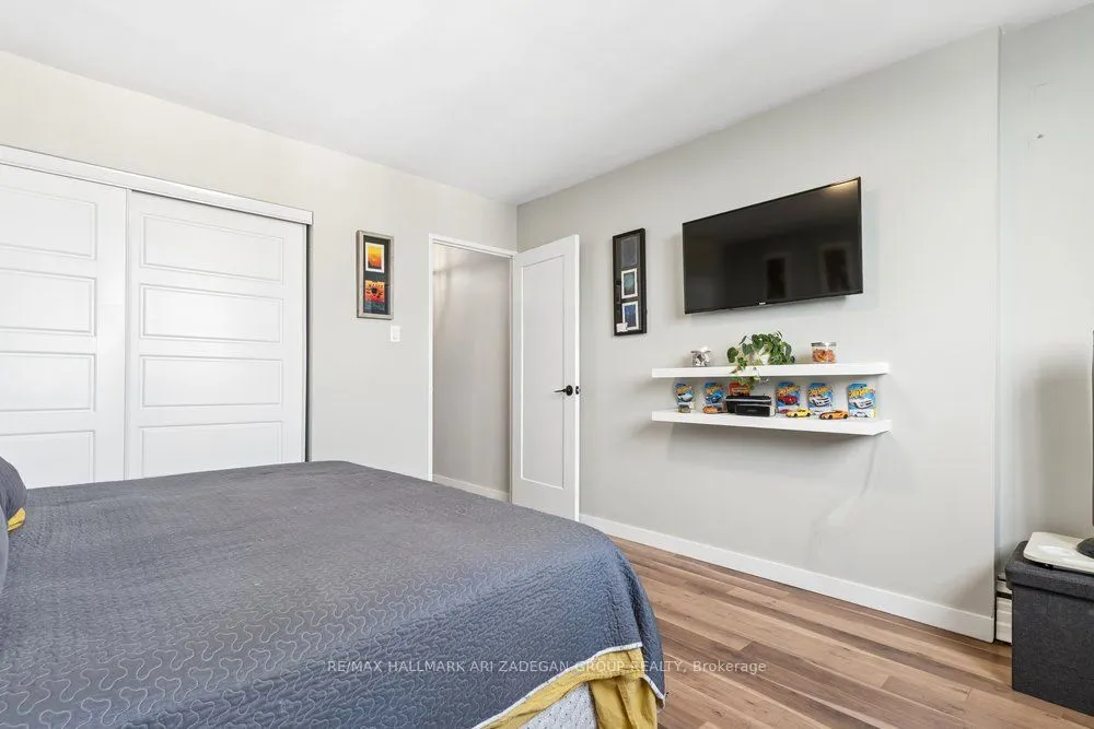 975 Warwick Court #1406