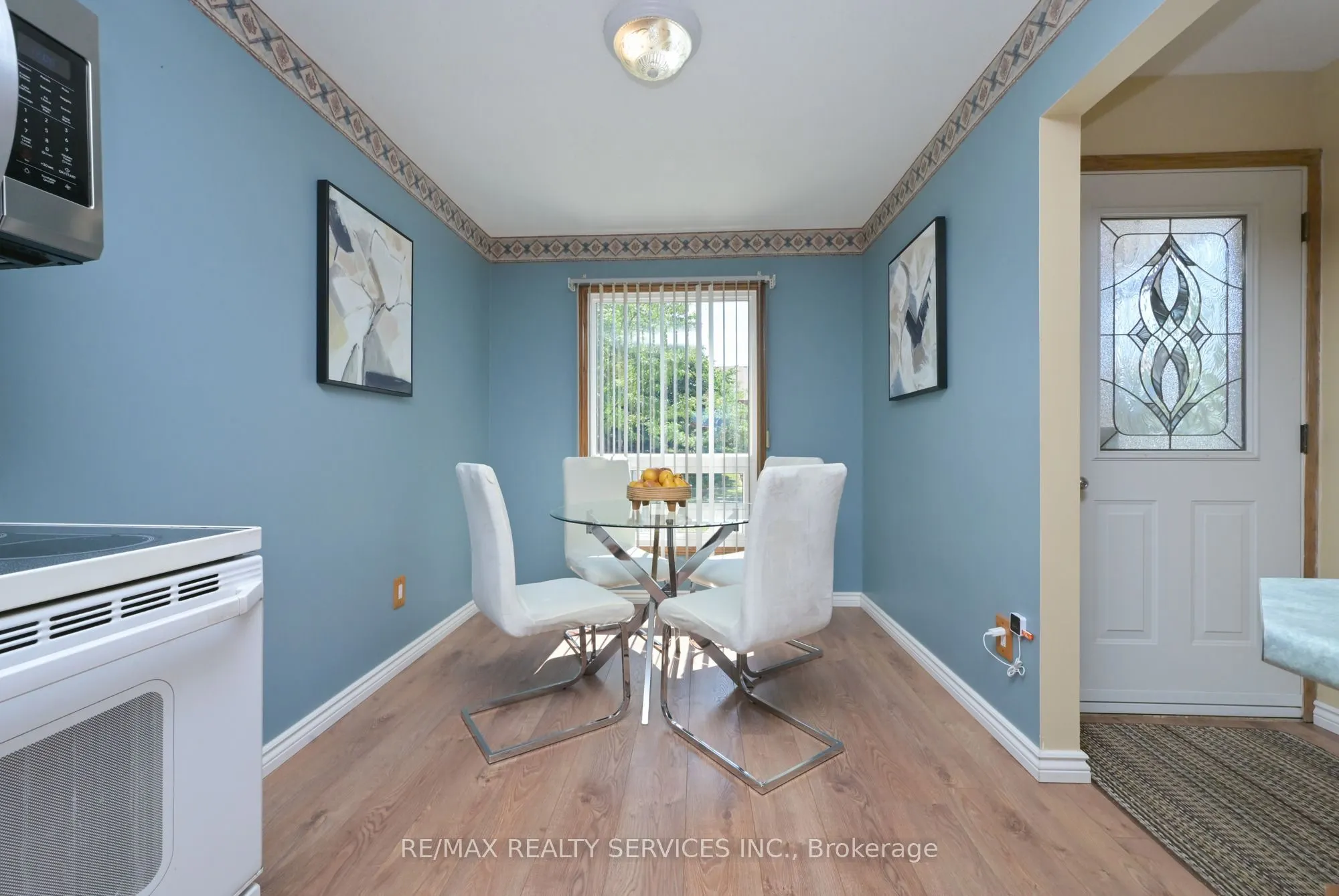2 Lindridge Avenue