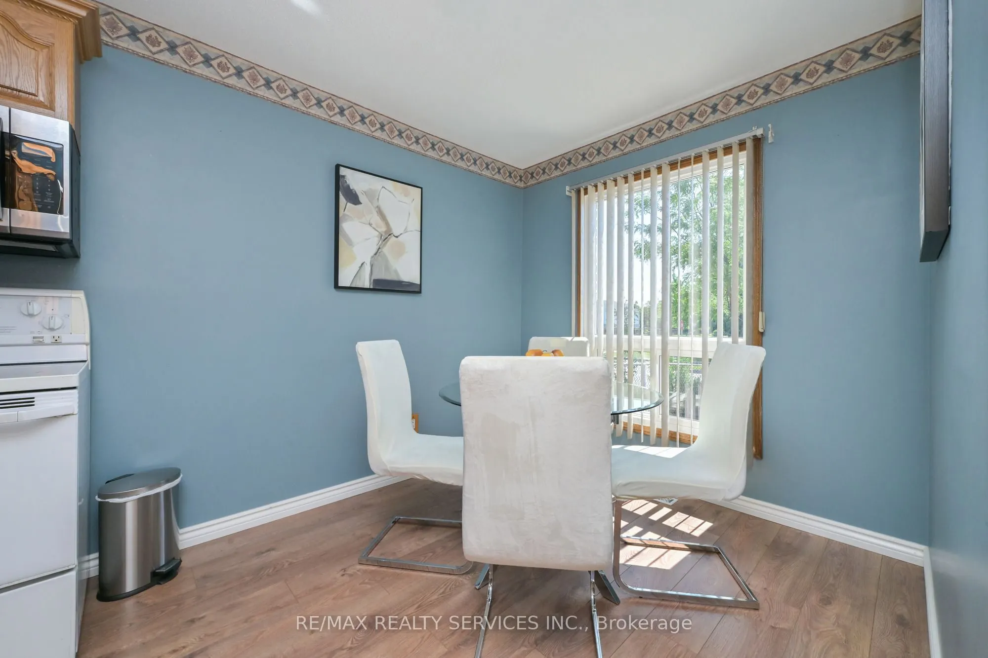 2 Lindridge Avenue