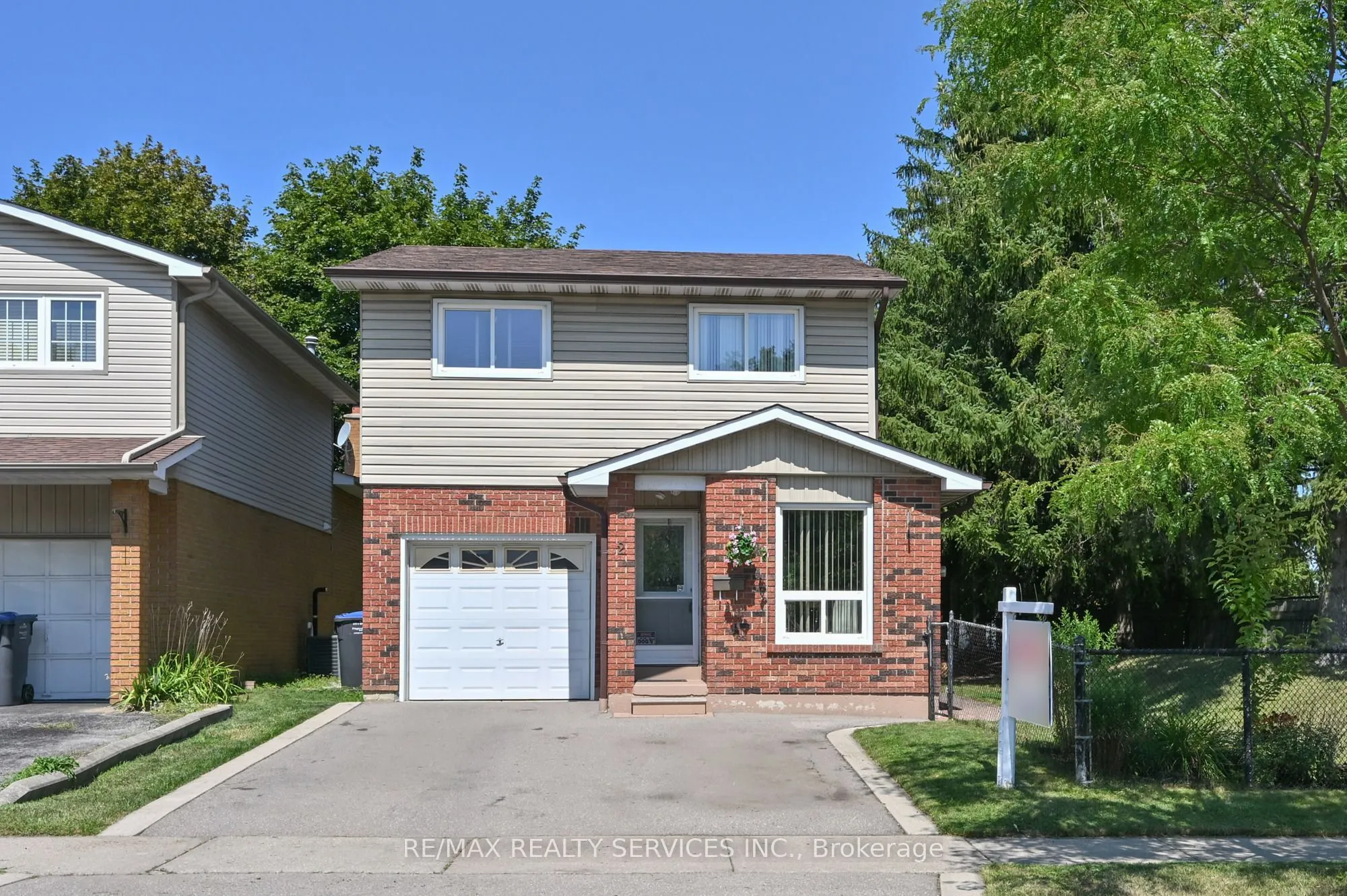 2 Lindridge Avenue