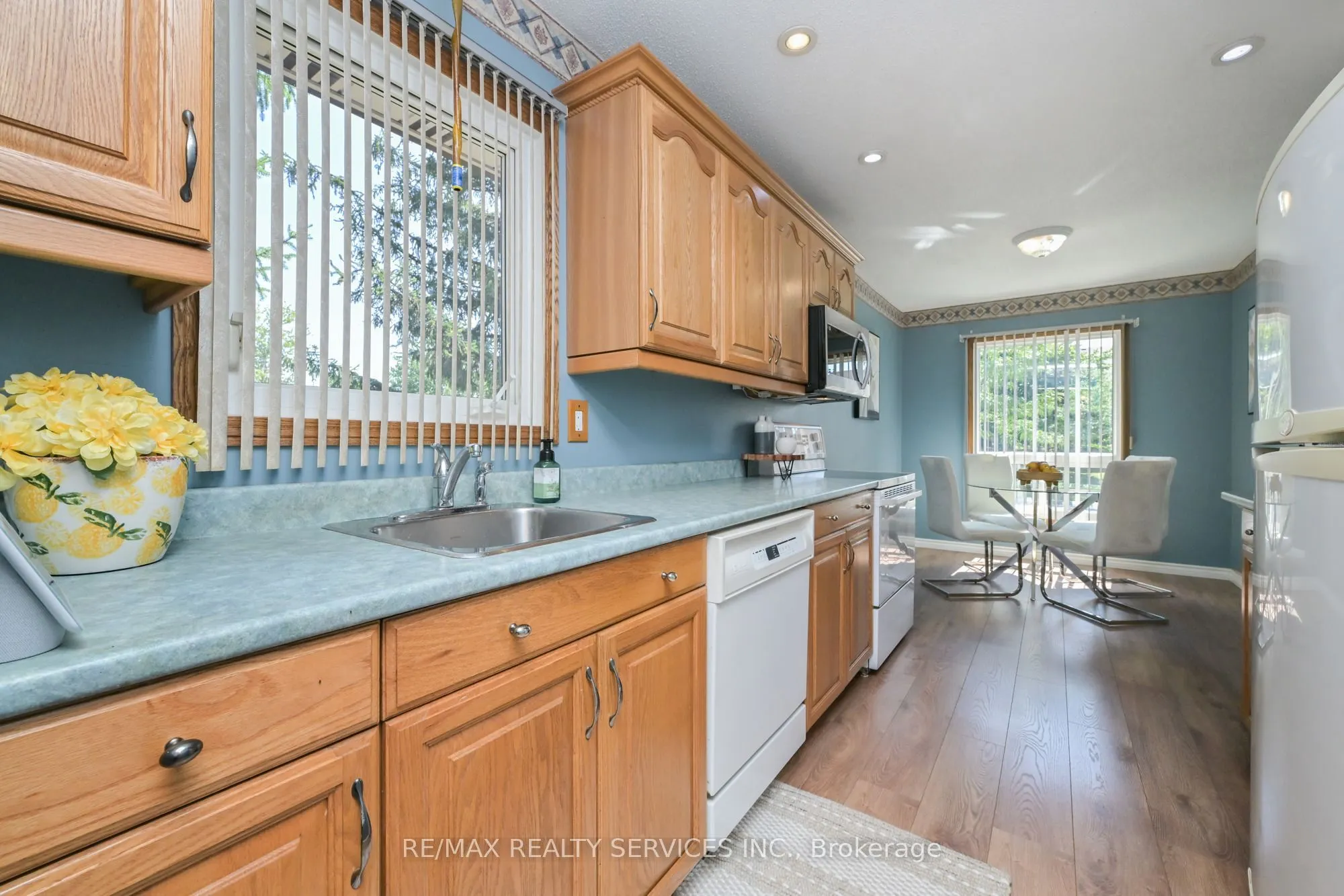 2 Lindridge Avenue