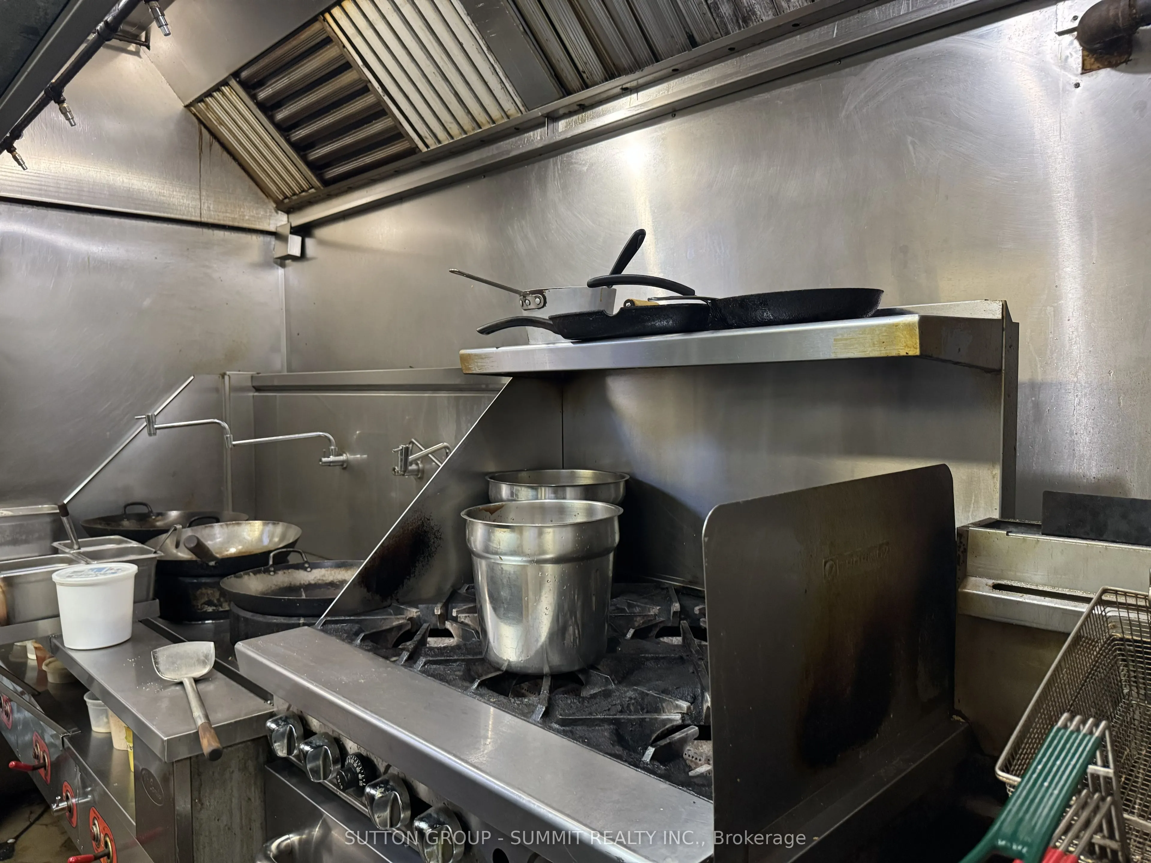 414 Roncesvalles Avenue