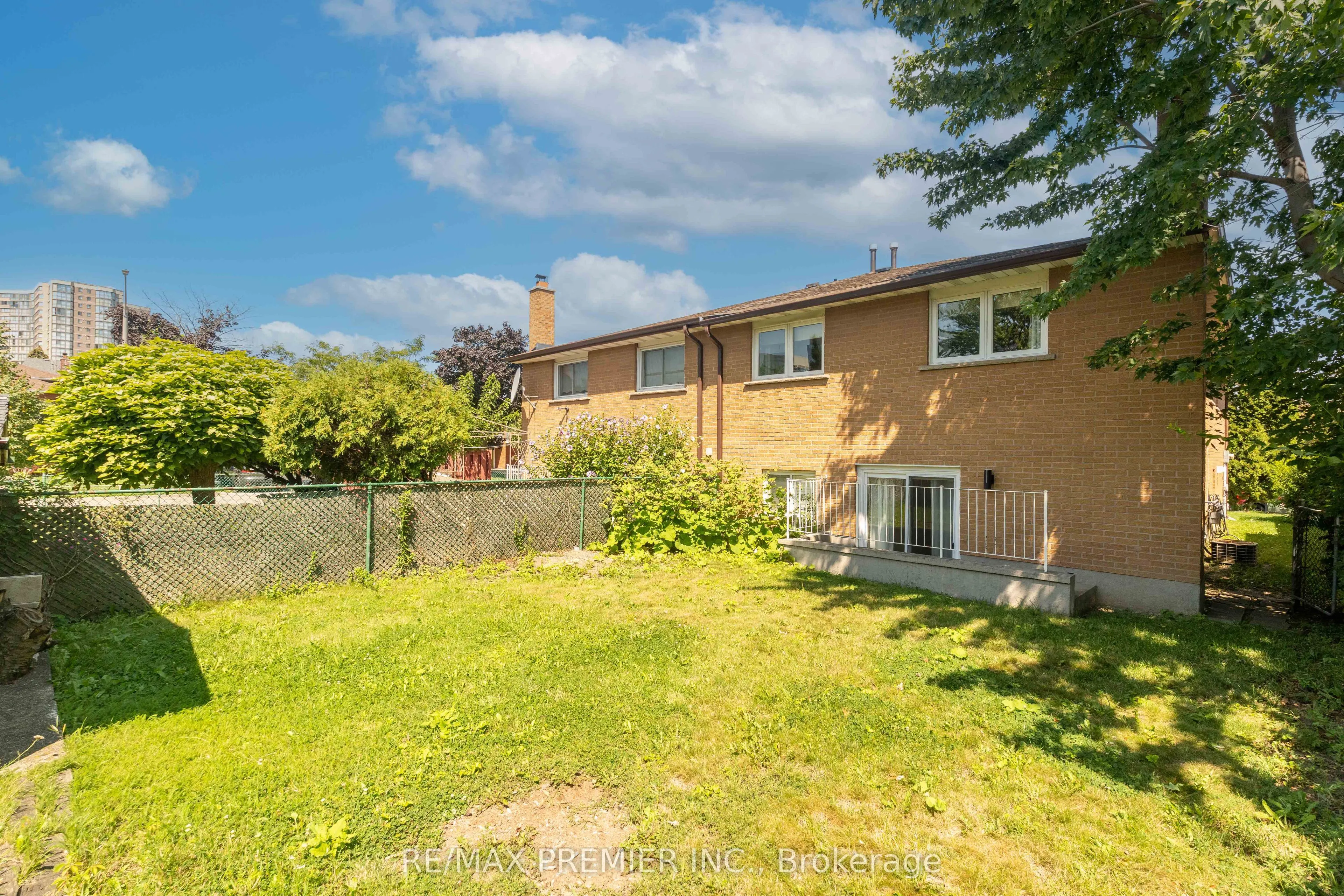 4178 Dursley Crescent