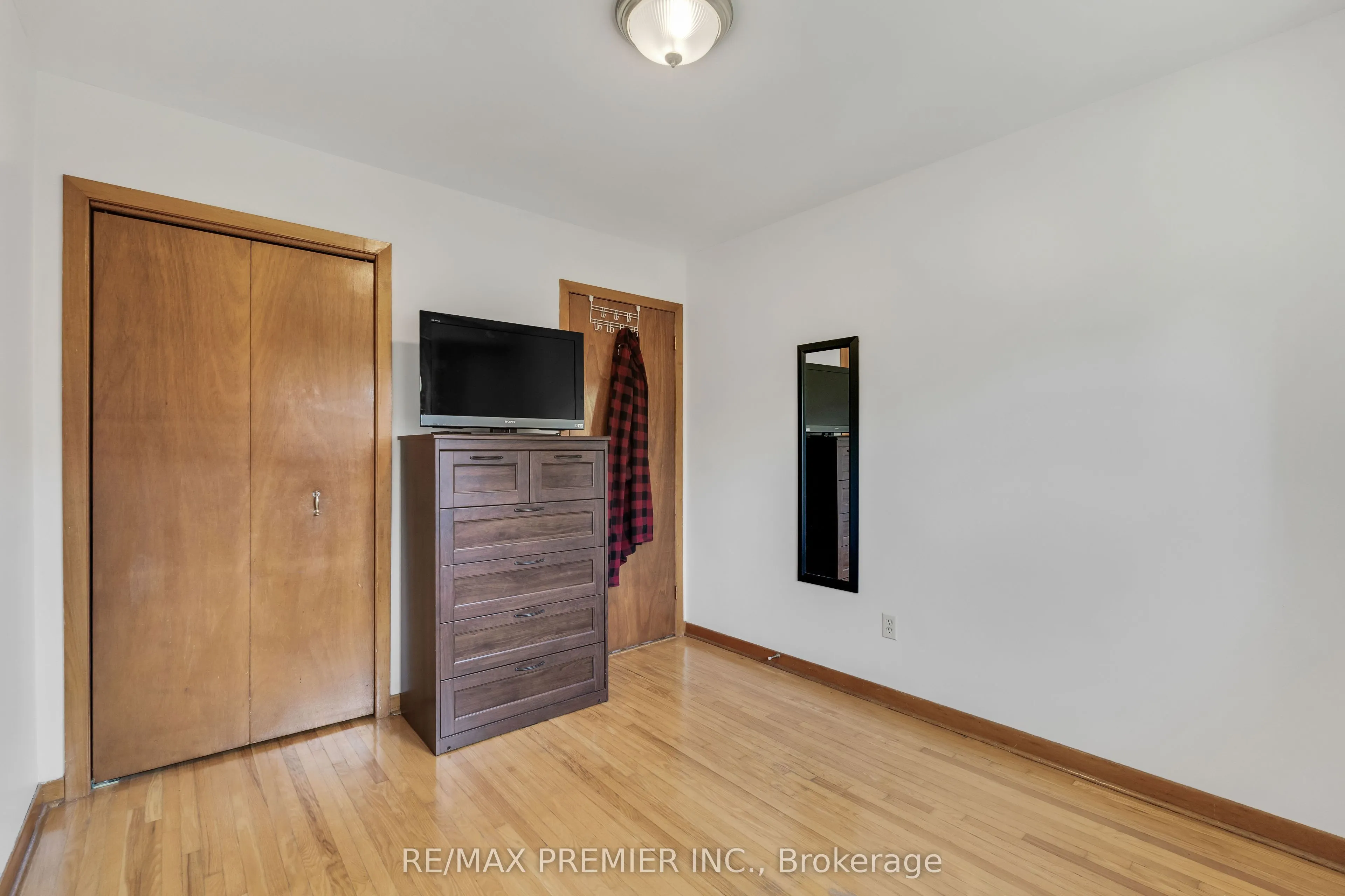 4178 Dursley Crescent