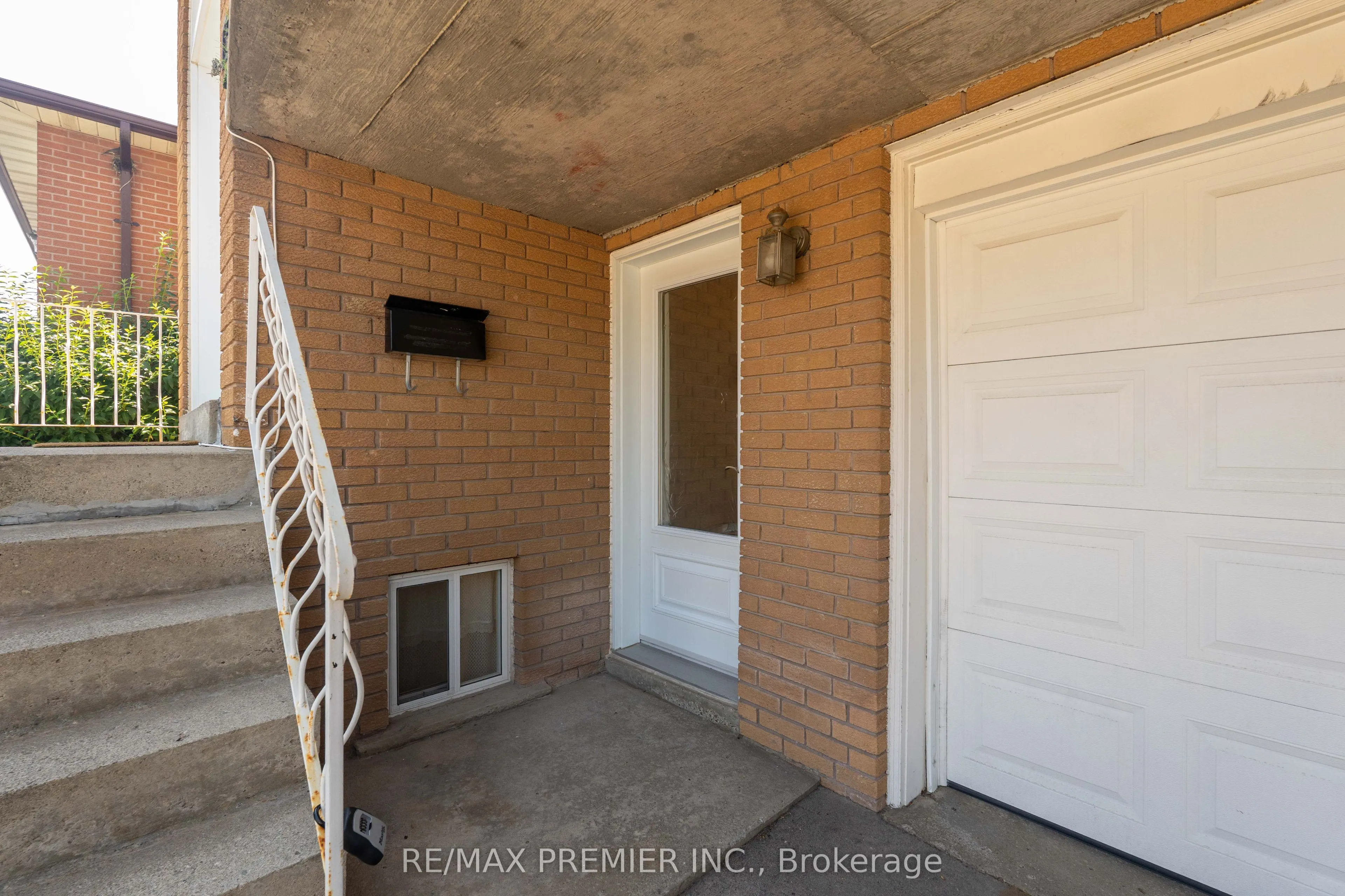 4178 Dursley Crescent