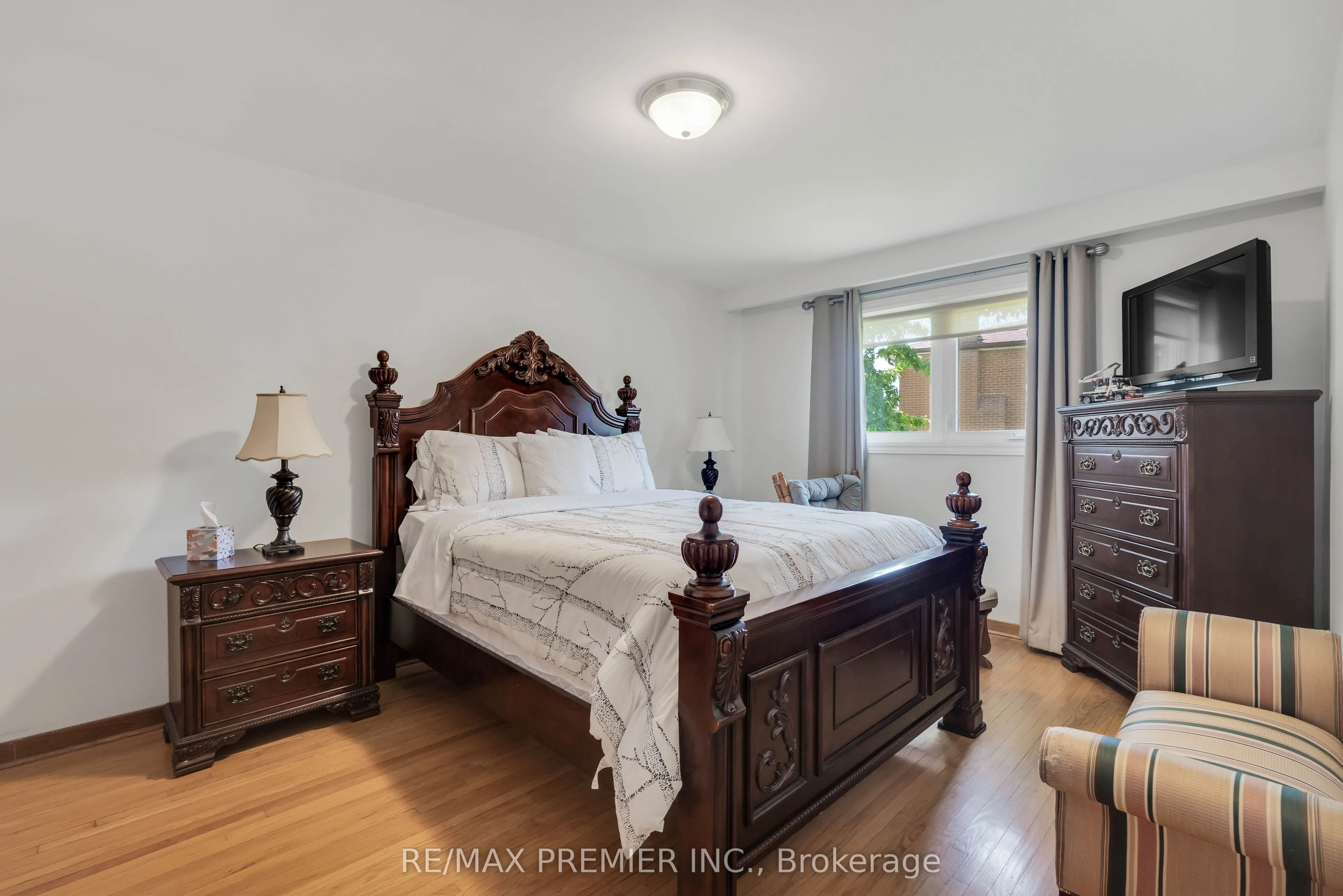 4178 Dursley Crescent