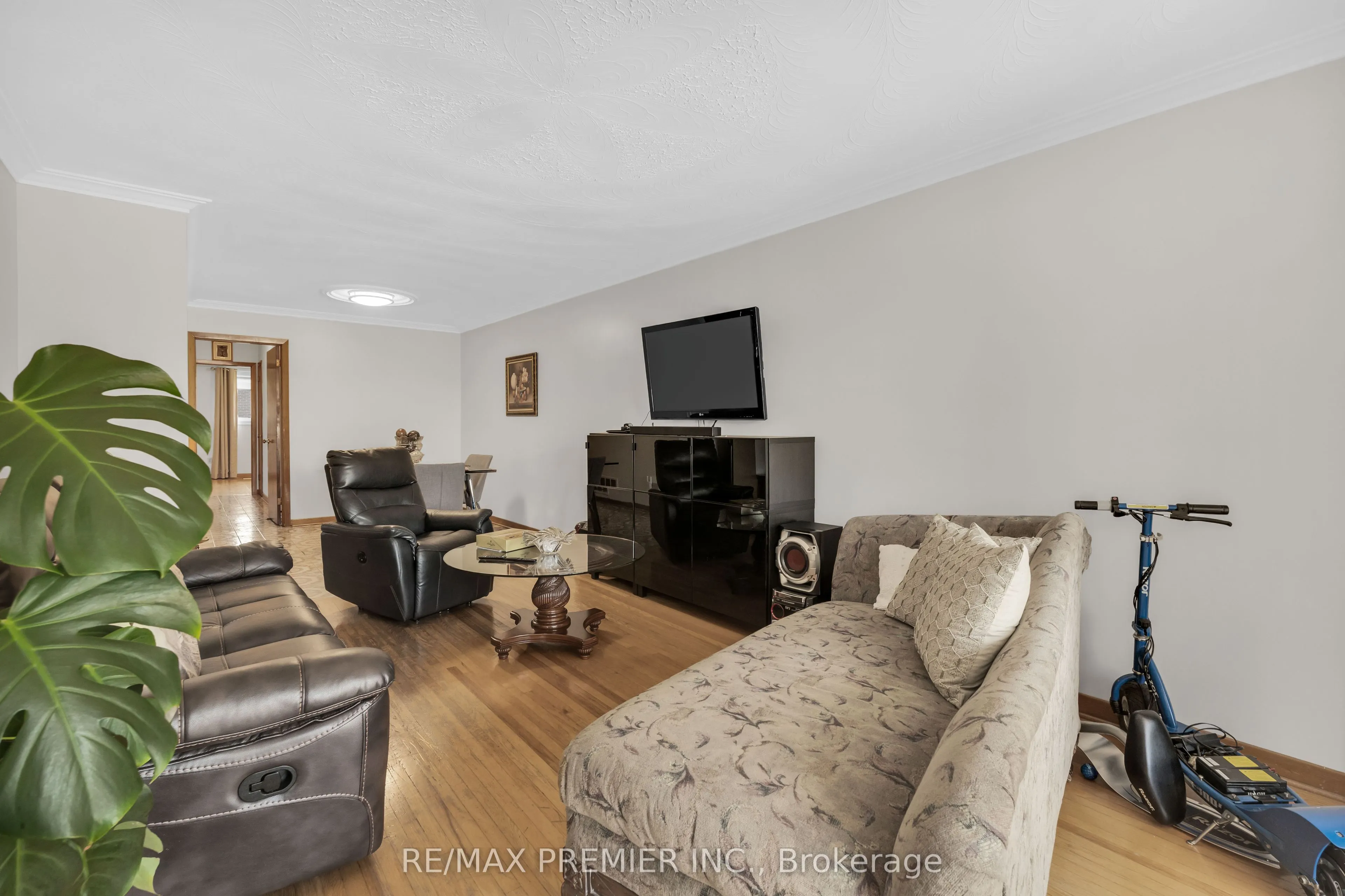 4178 Dursley Crescent