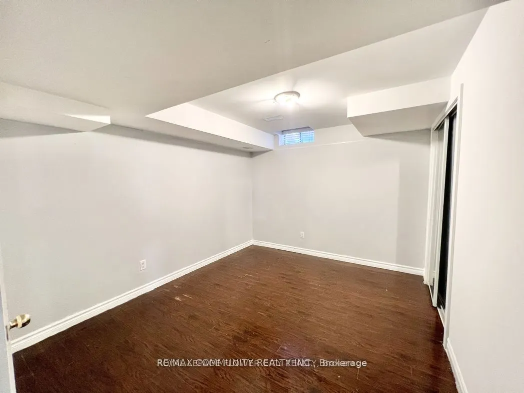 21 MIDVALE Road #Bsmt