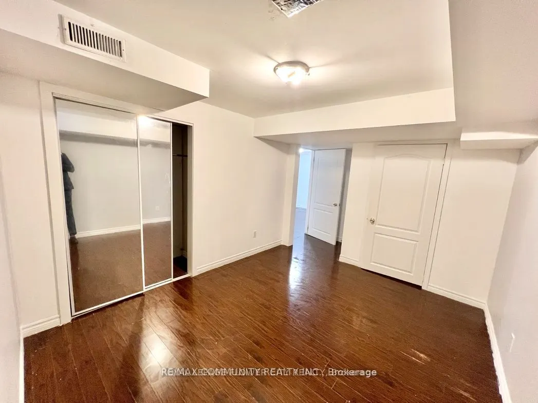 21 MIDVALE Road #Bsmt