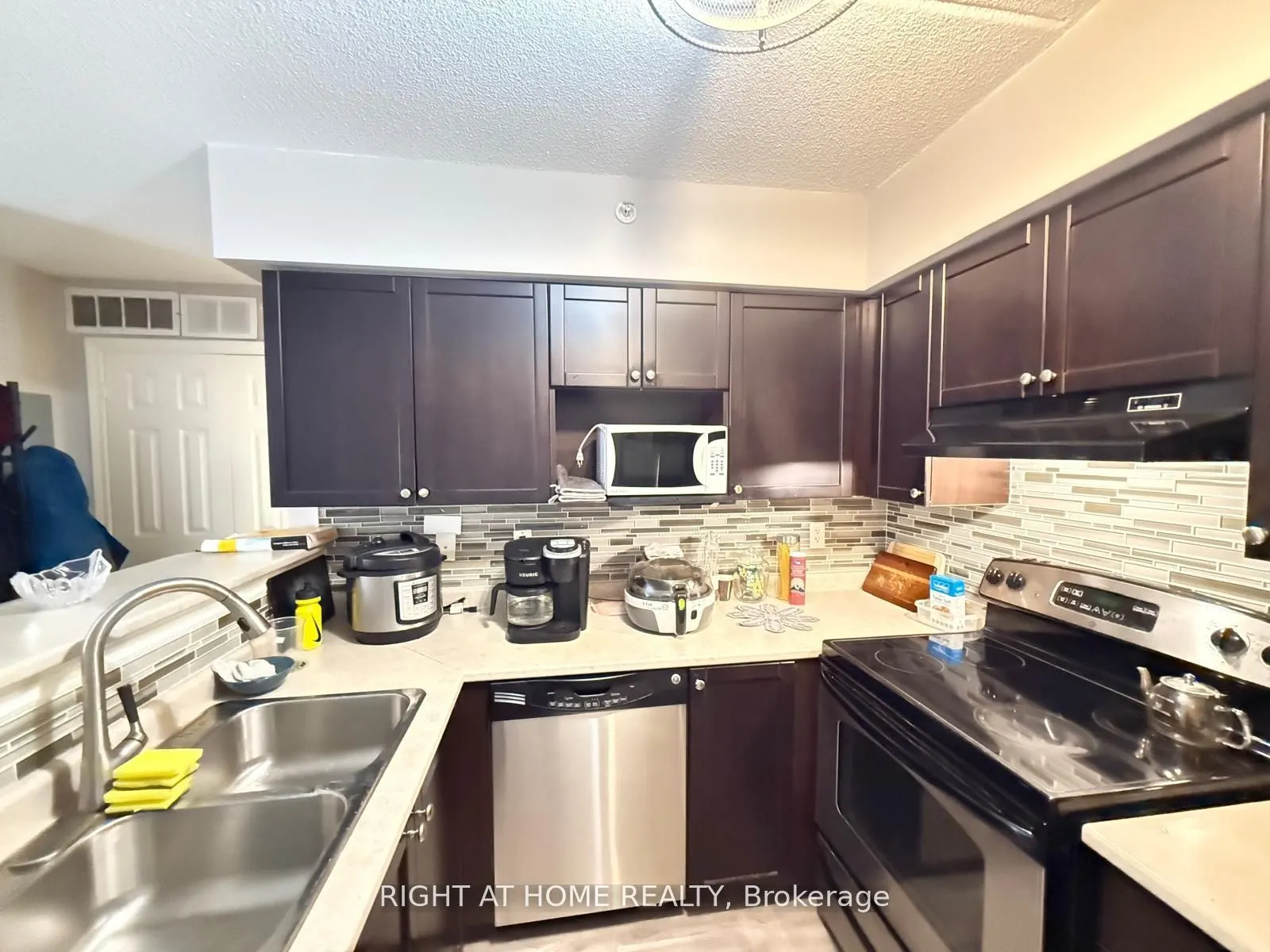 1340 Main Street #206