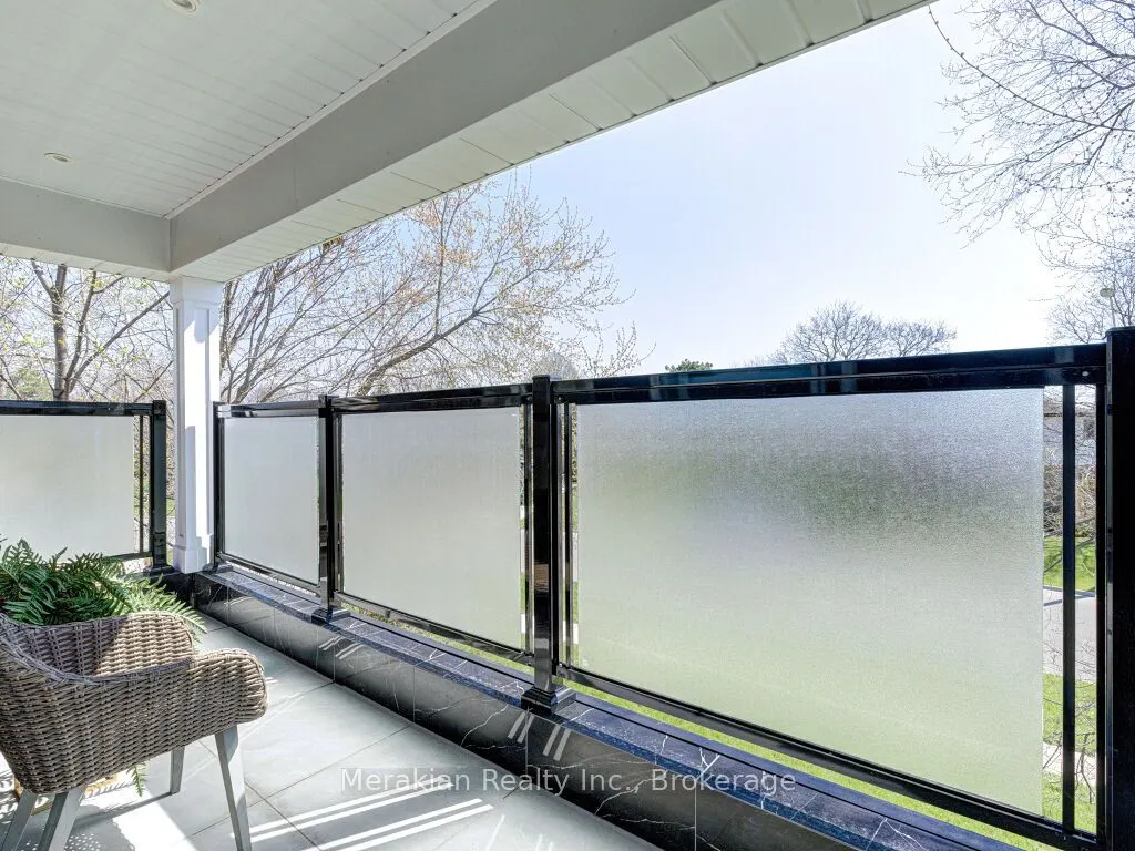 214 Folkstone Crescent