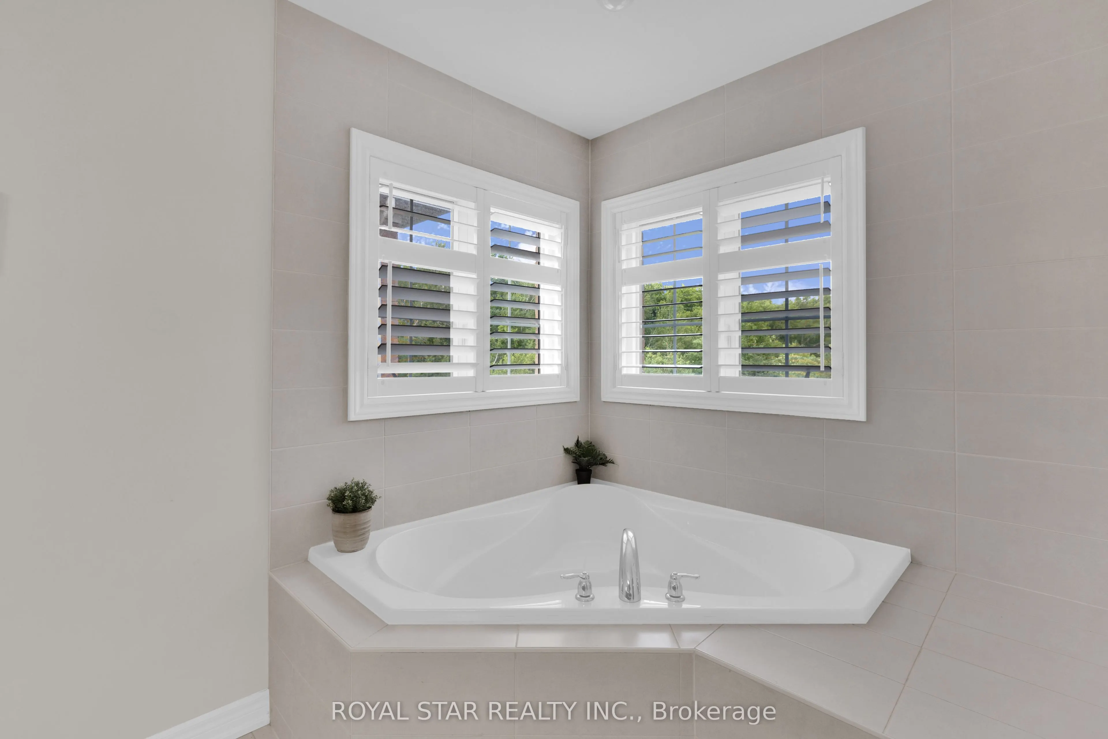 50 Brookwater Crescent