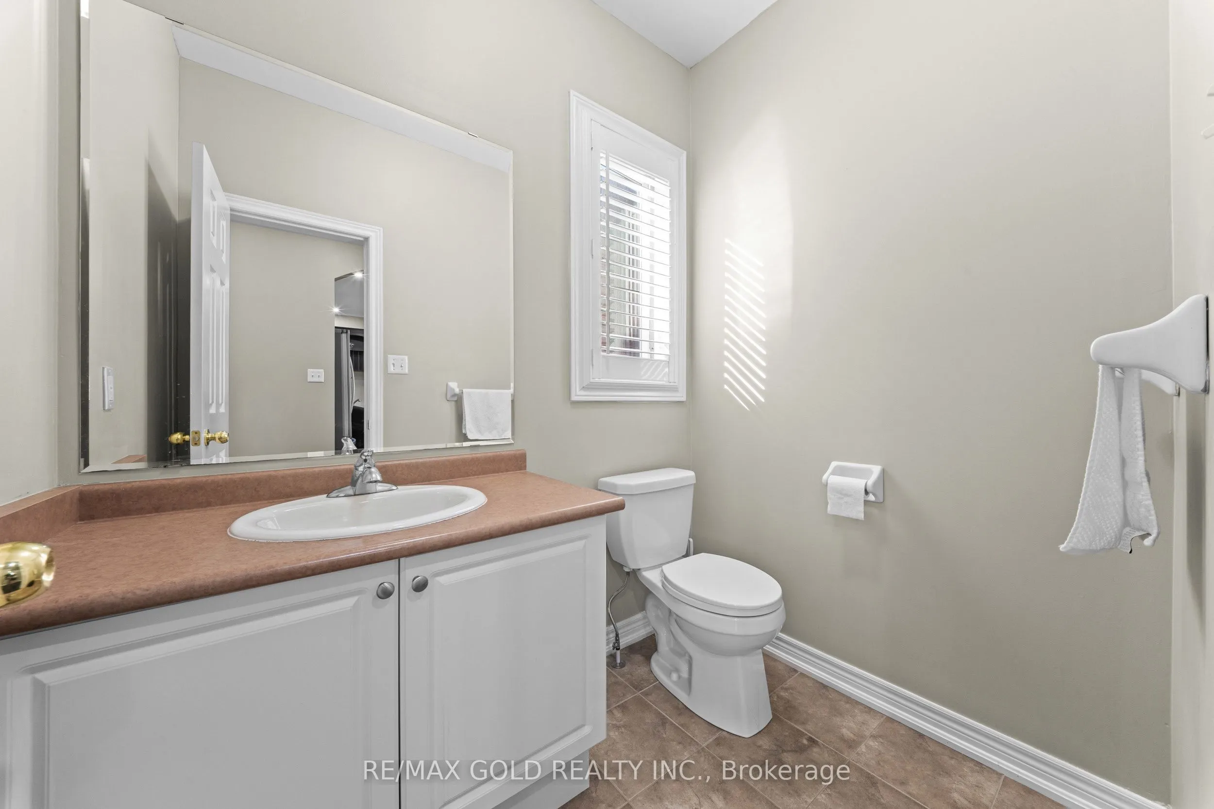 11 Clearfield Drive