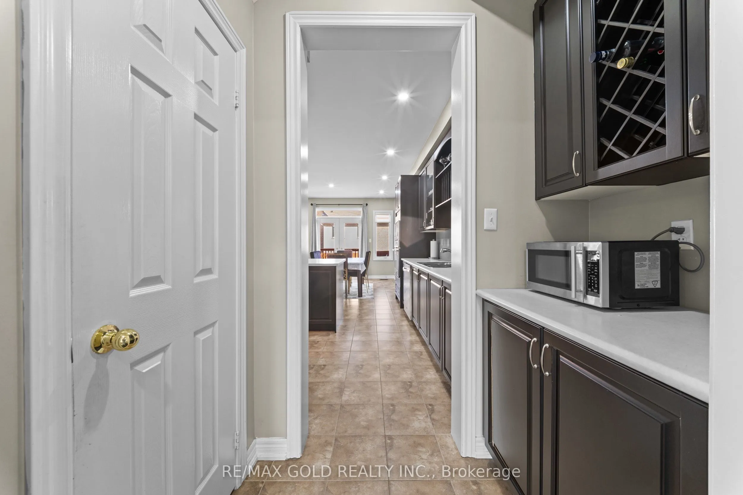 11 Clearfield Drive