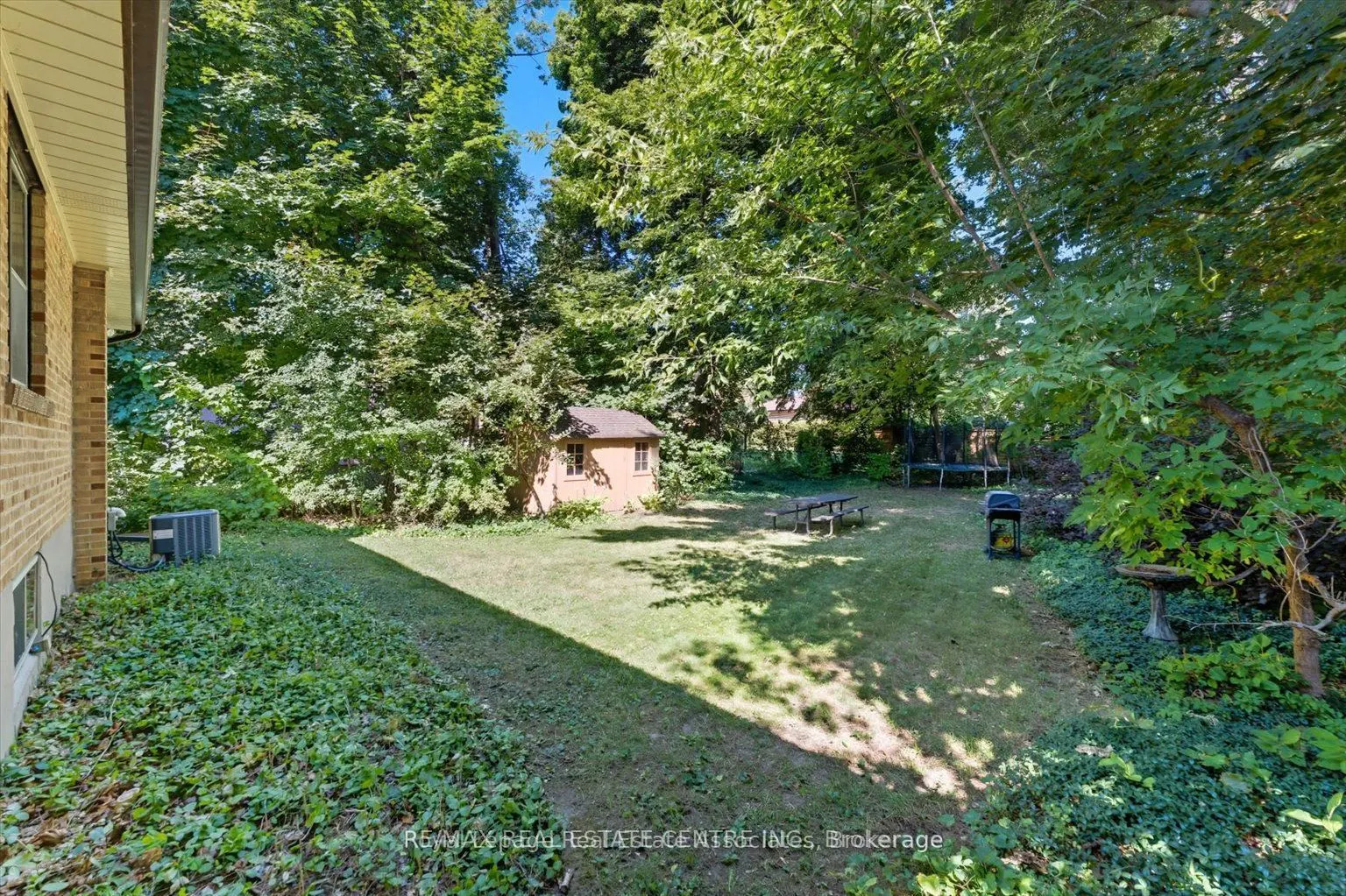 1229 Welwyn Drive #upper