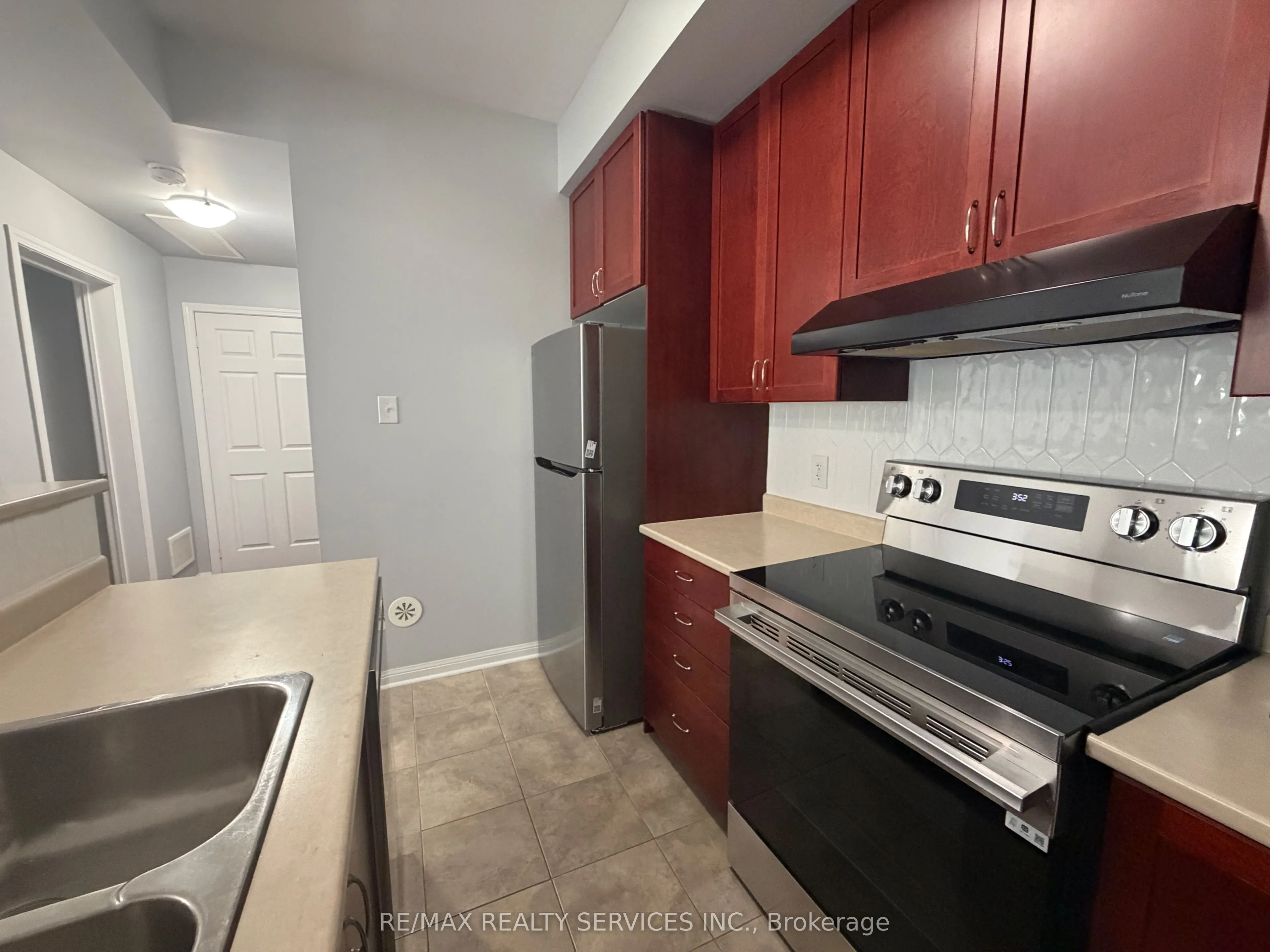 2891 Rio Court #84