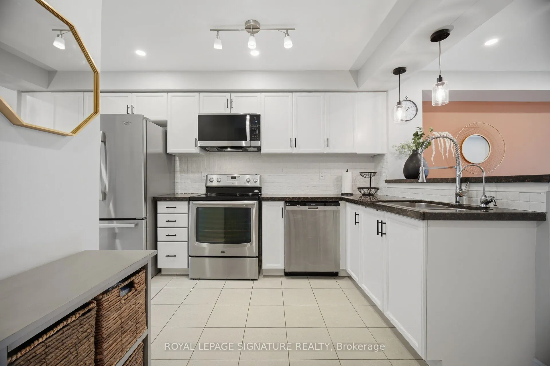5940 Glen Erin Drive #19A
