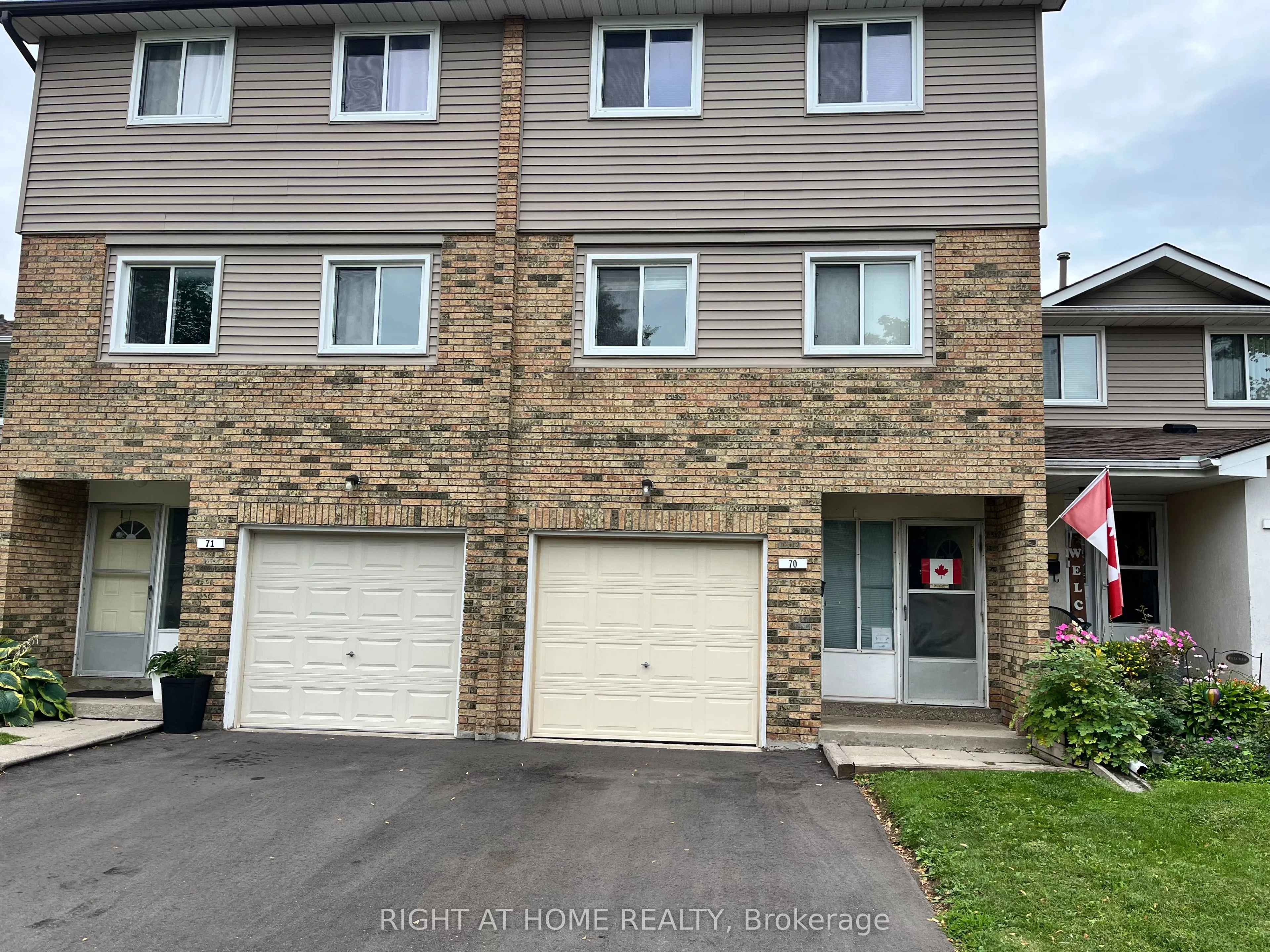 70 Carisbrooke Court #70