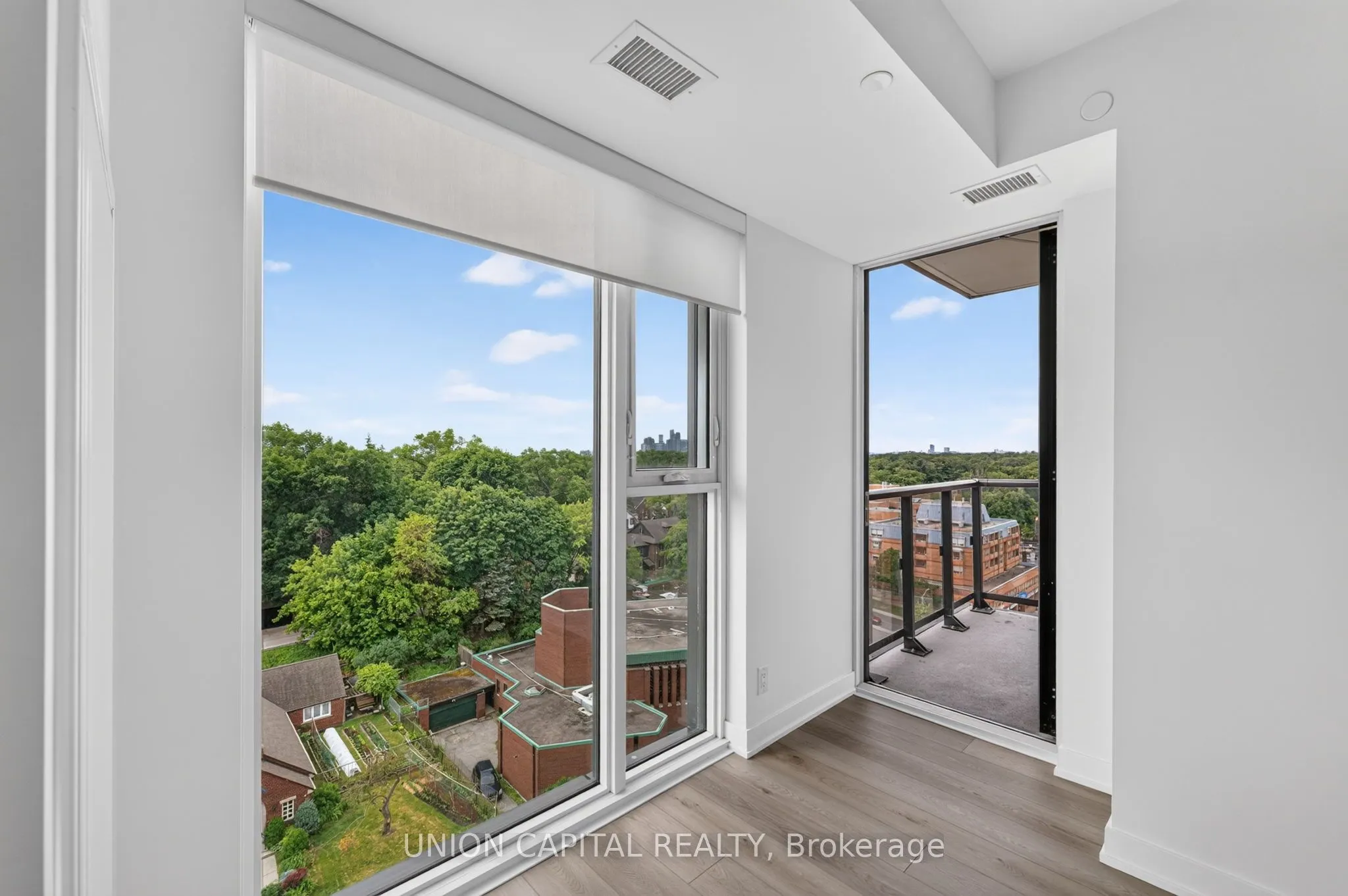 1660 Bloor Street W #910
