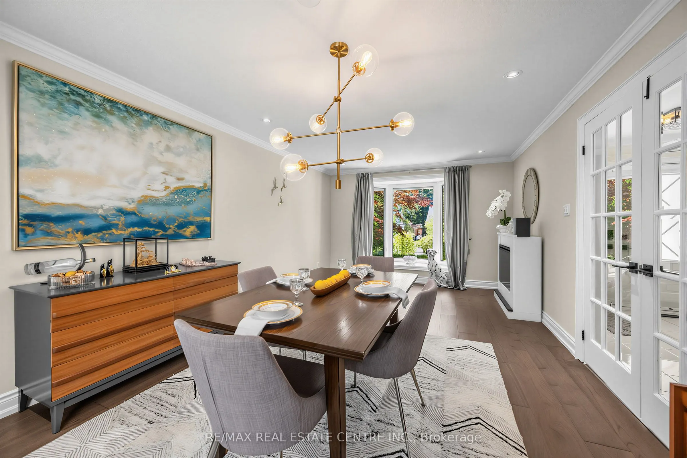 365 Lynn Place