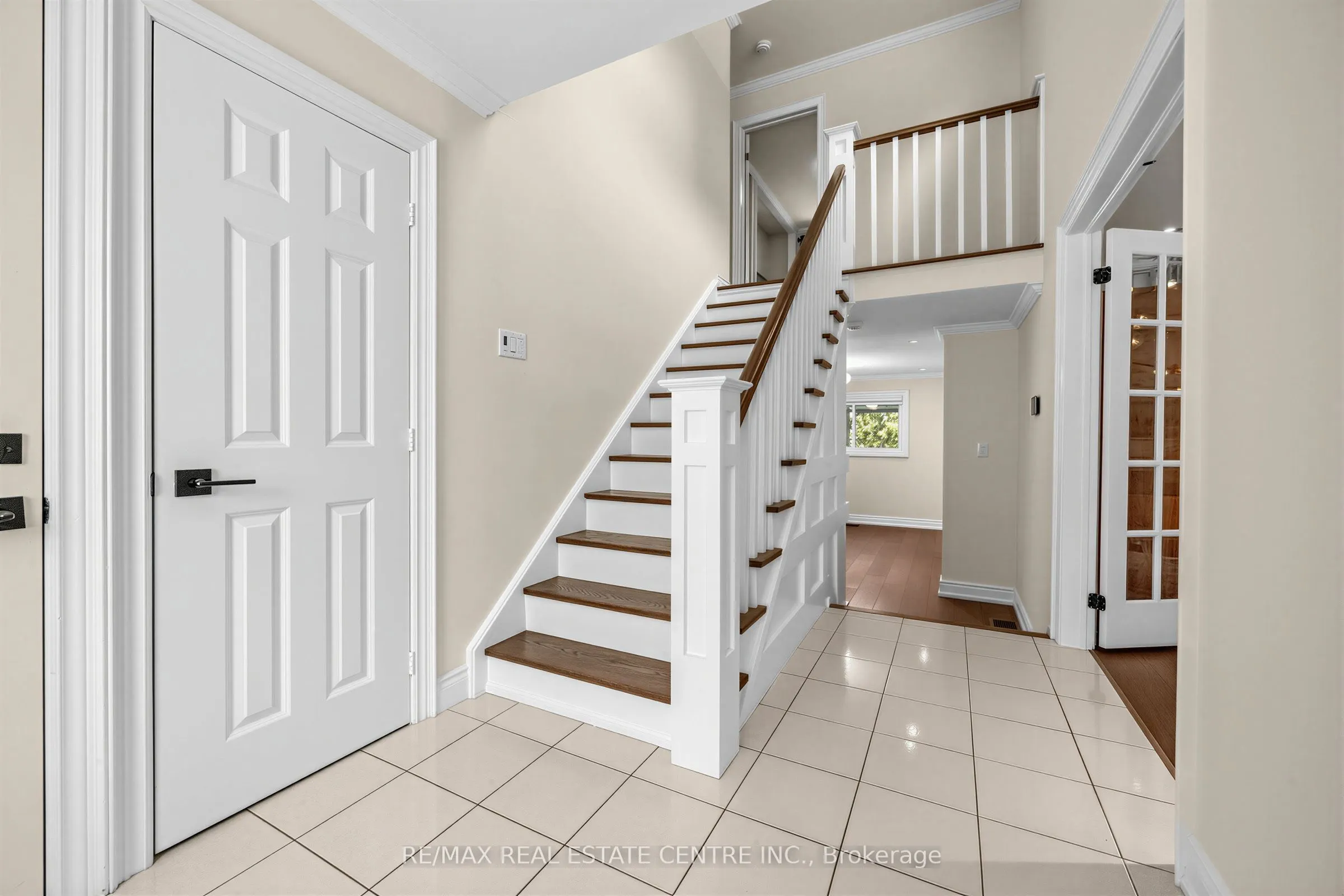 365 Lynn Place