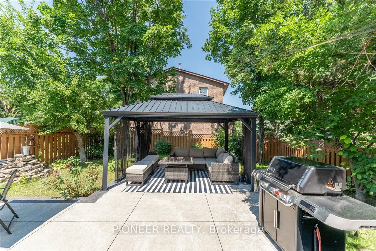 6452 Eastridge Road