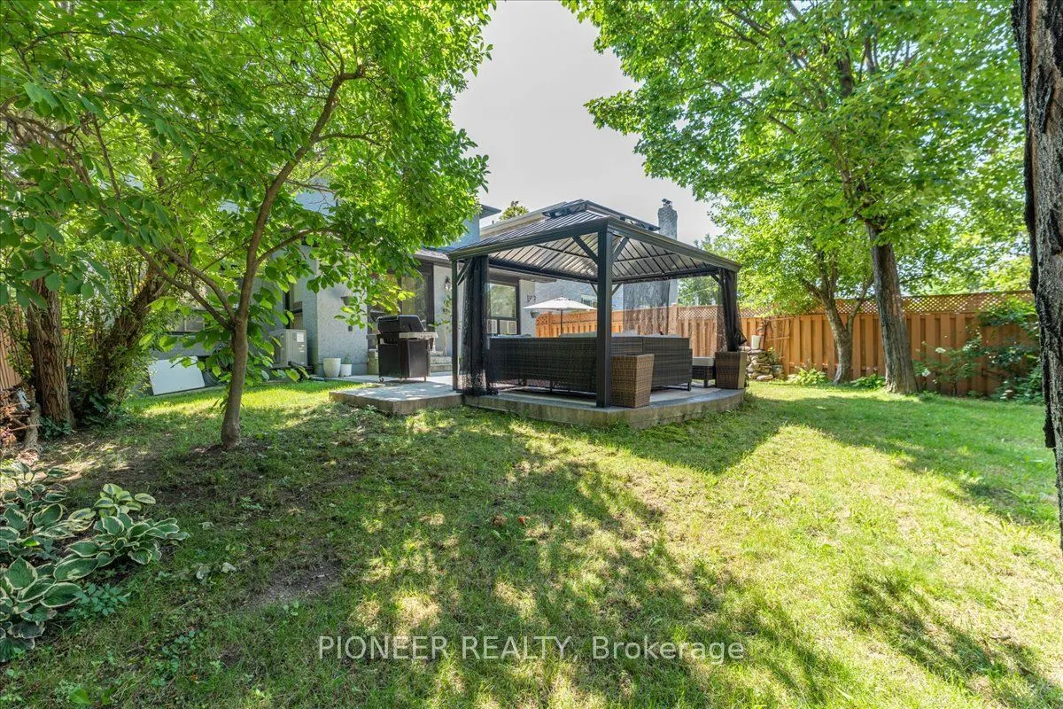 6452 Eastridge Road