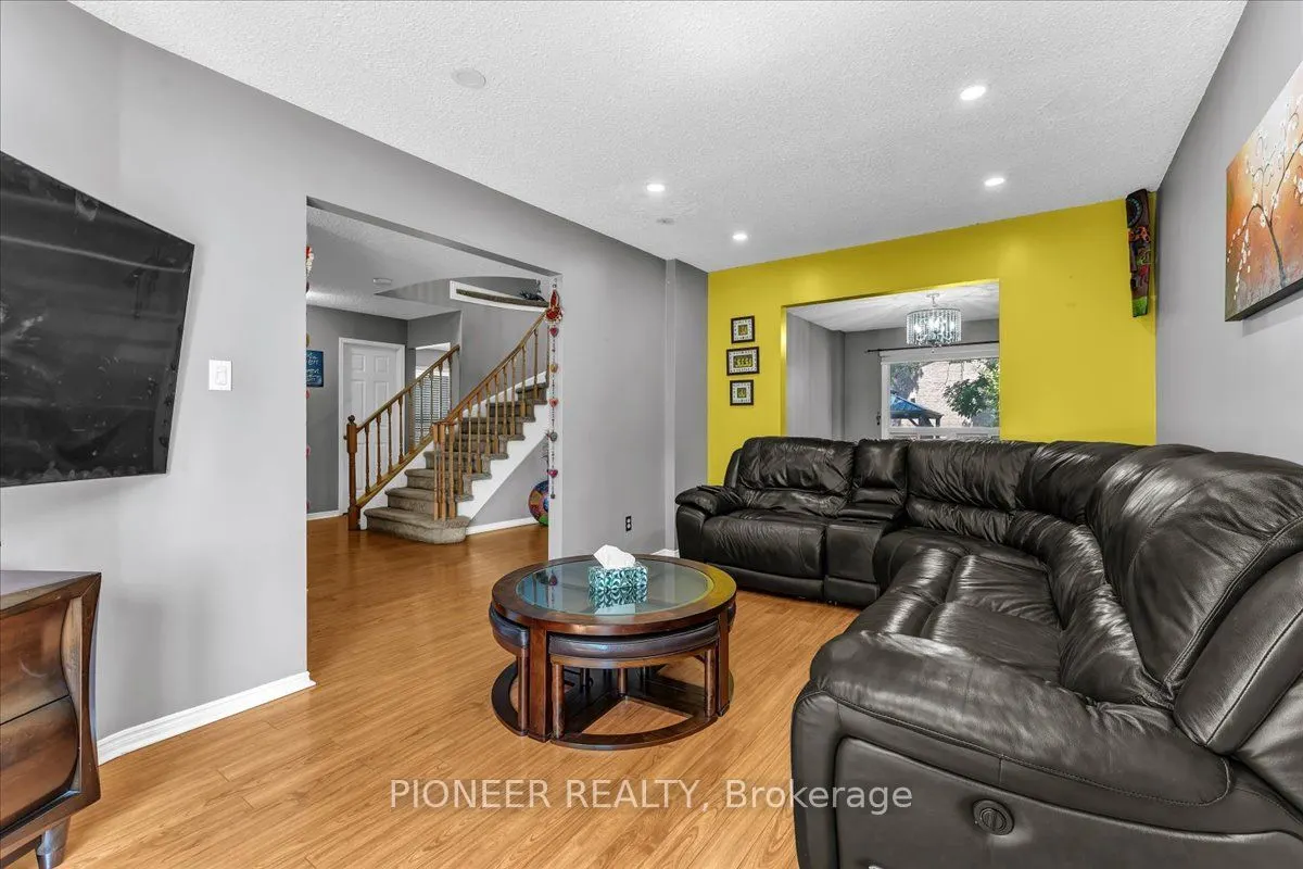 6452 Eastridge Road