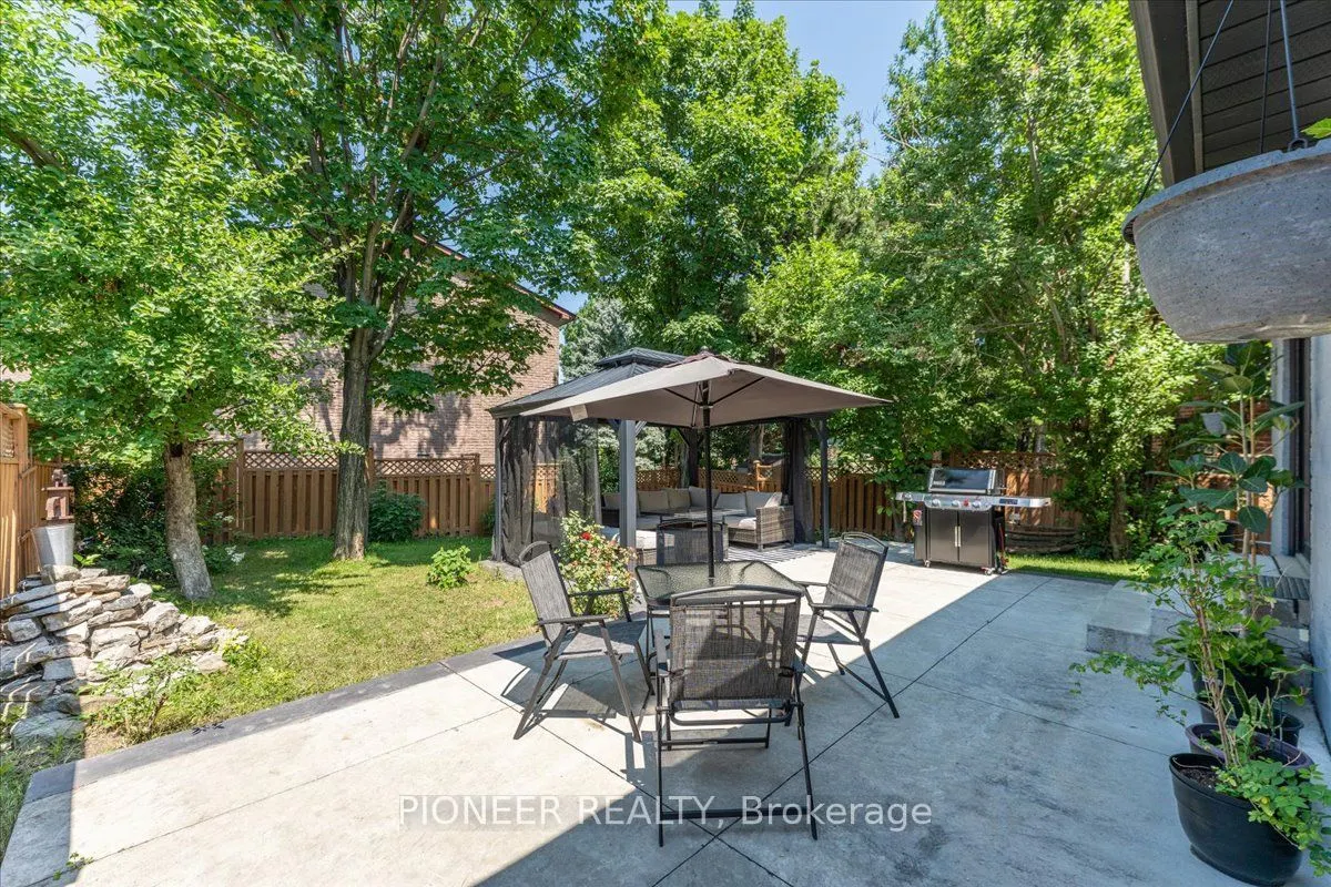 6452 Eastridge Road
