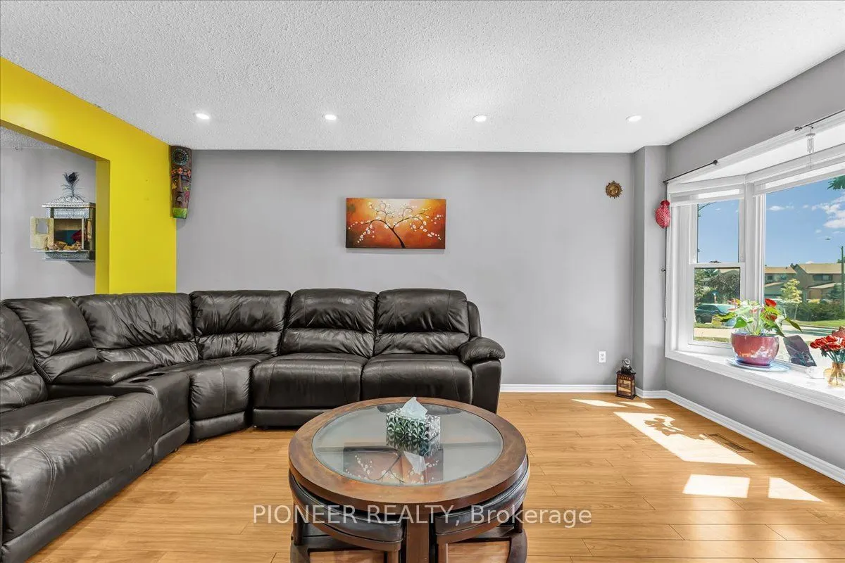 6452 Eastridge Road