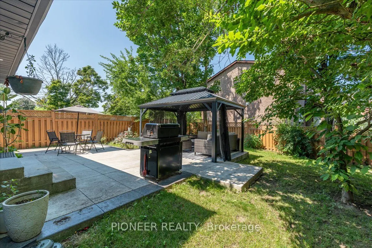 6452 Eastridge Road