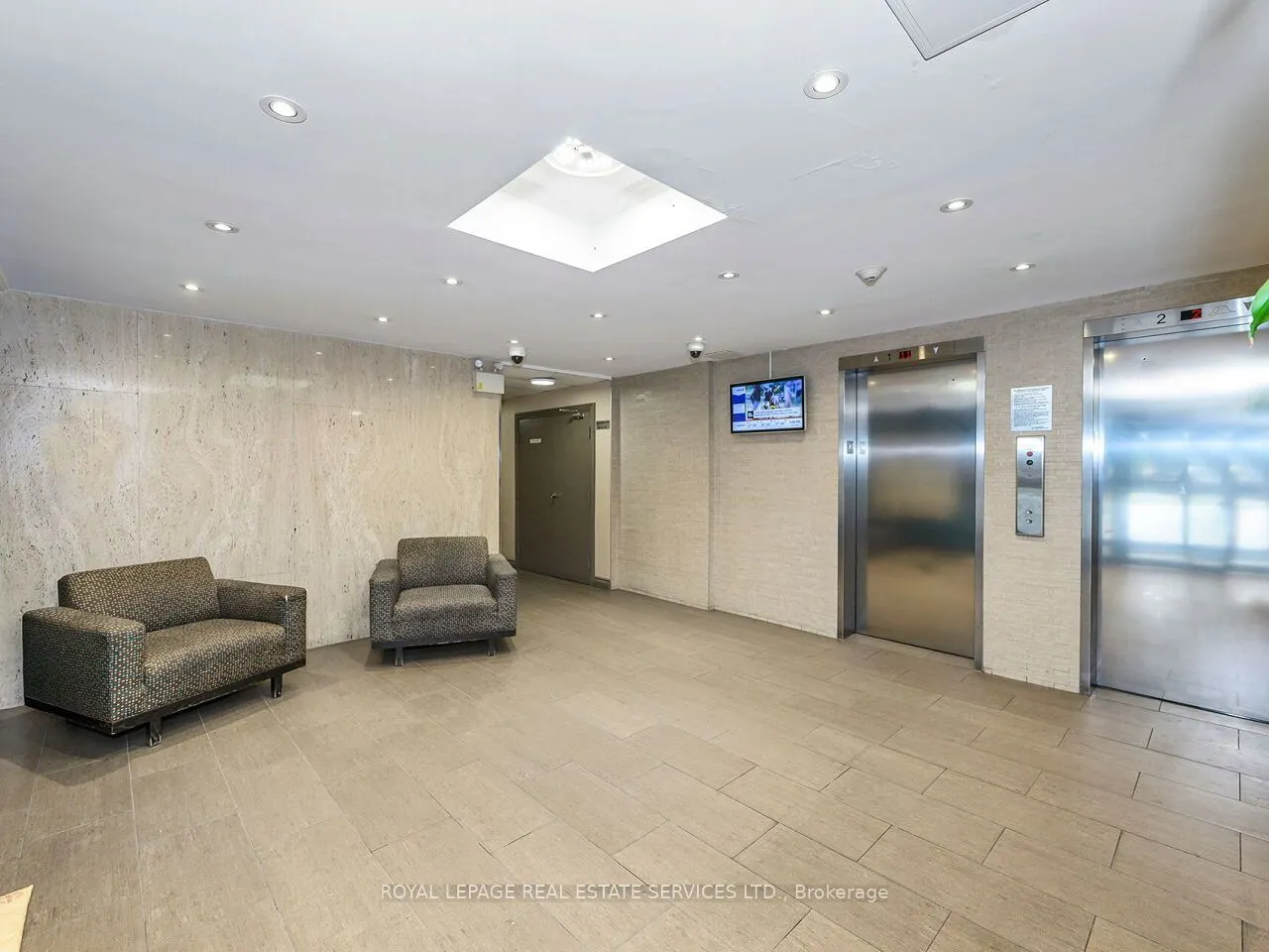 3120 Kirwin Avenue #1109
