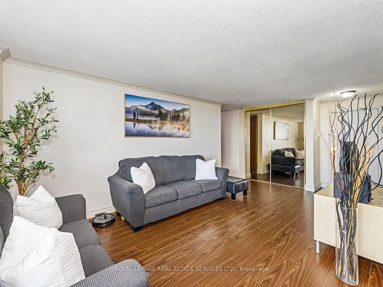 3120 Kirwin Avenue #1109