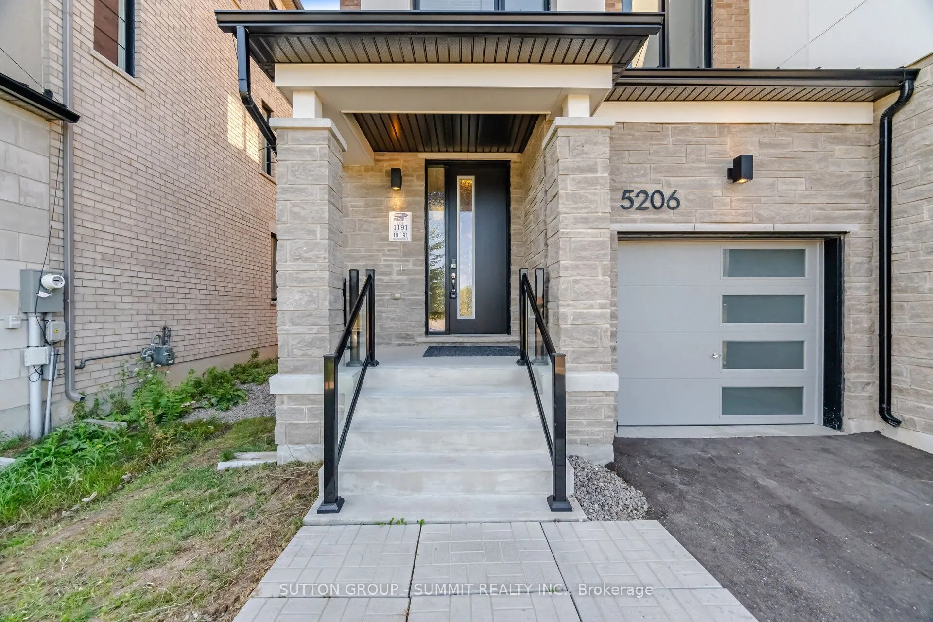5206 Viola Desmond Drive
