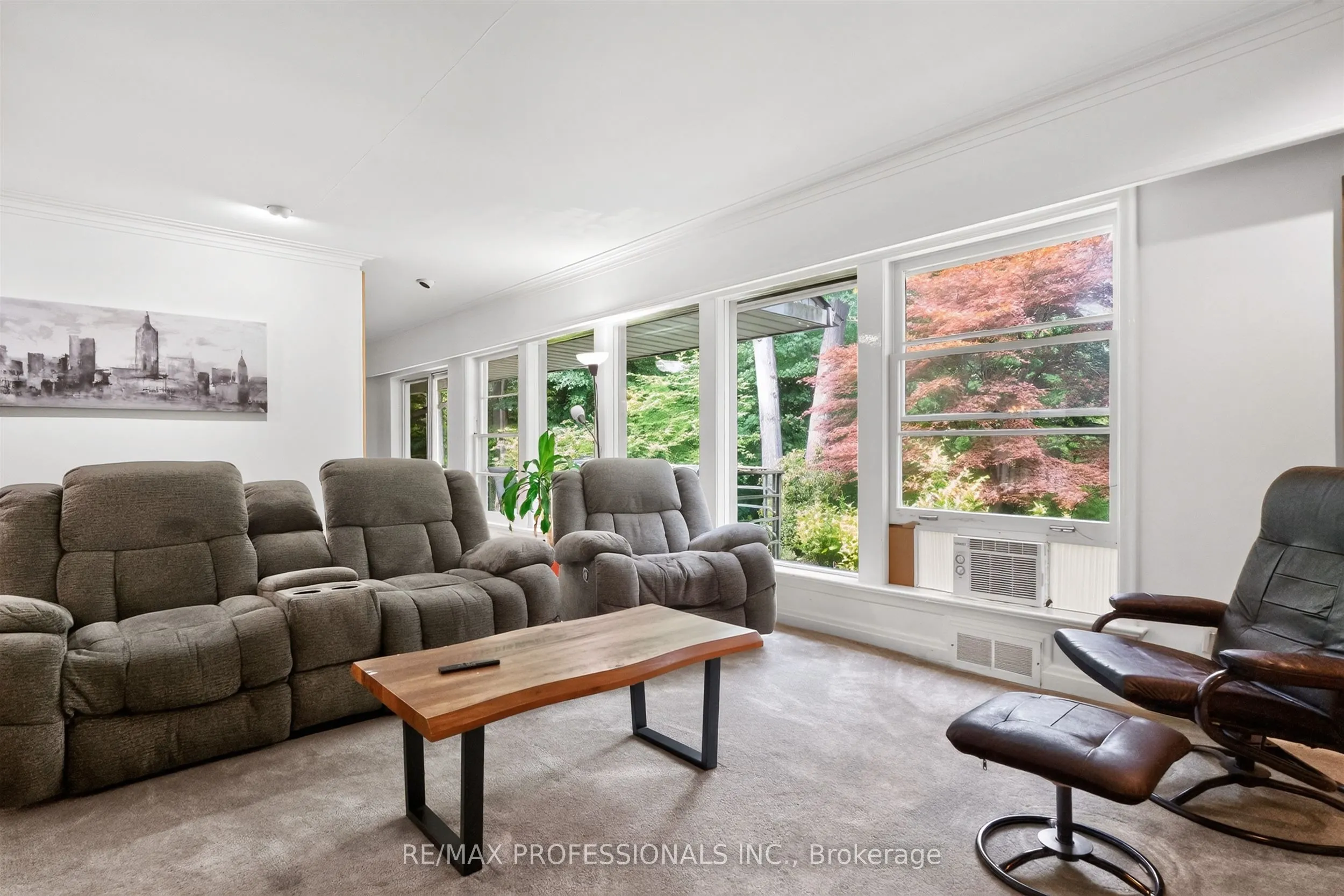 89 Valecrest Drive