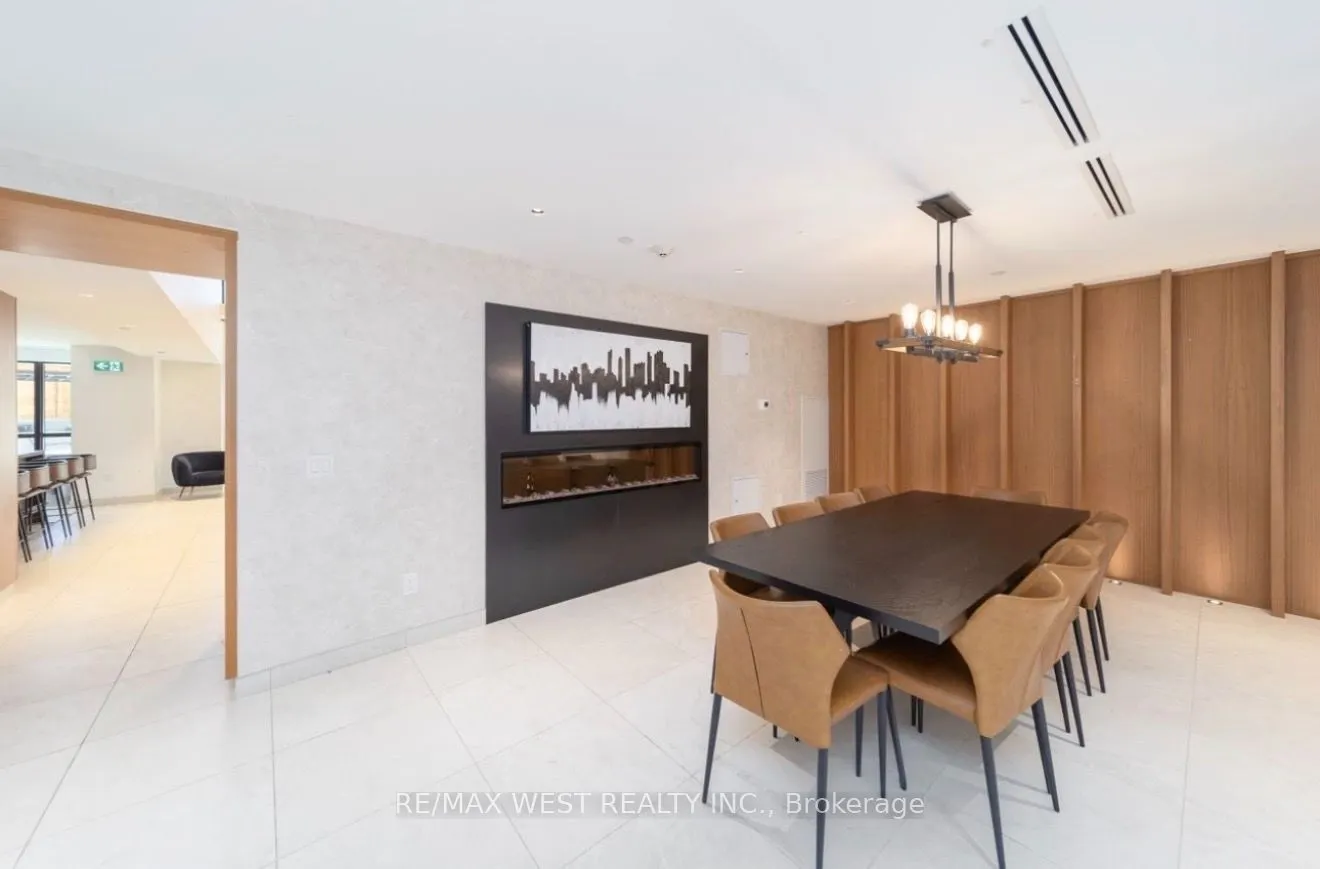 2300 St Clair Avenue W #211