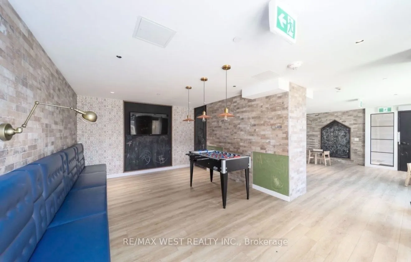 2300 St Clair Avenue W #211