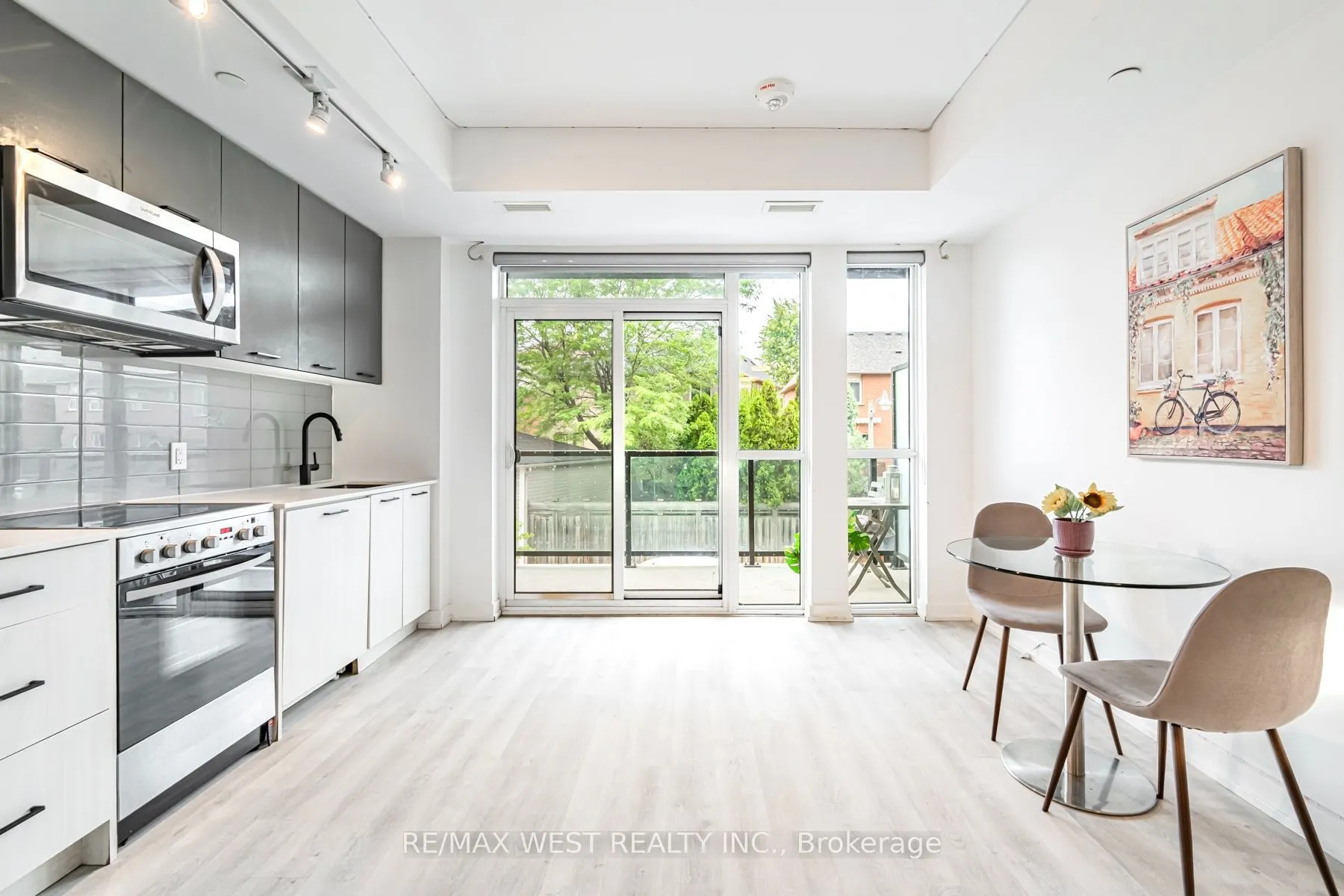 2300 St Clair Avenue W #211