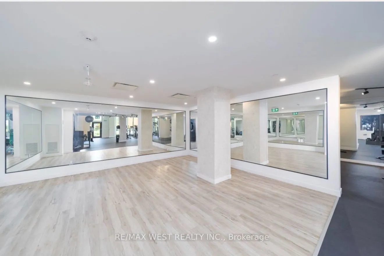 2300 St Clair Avenue W #211