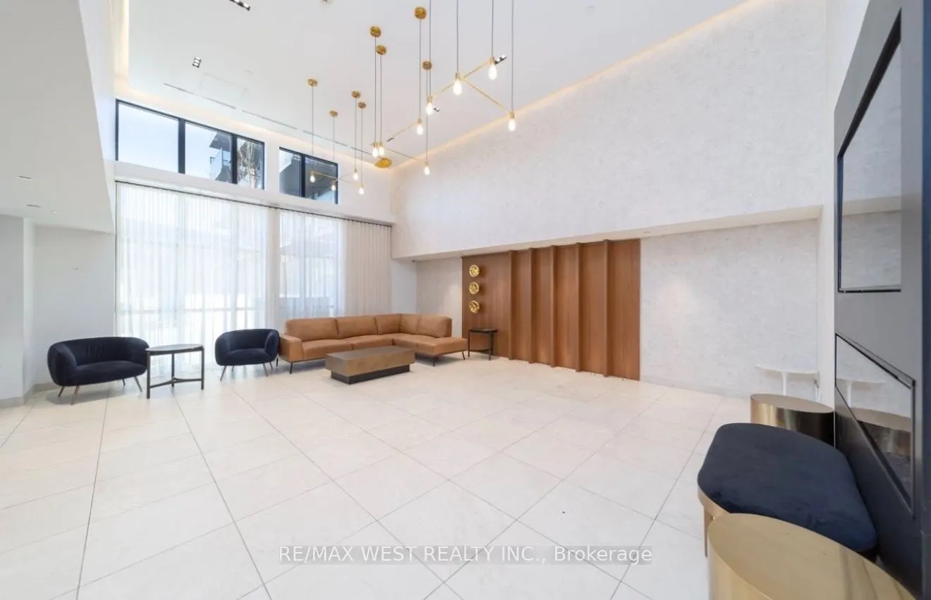 2300 St Clair Avenue W #211