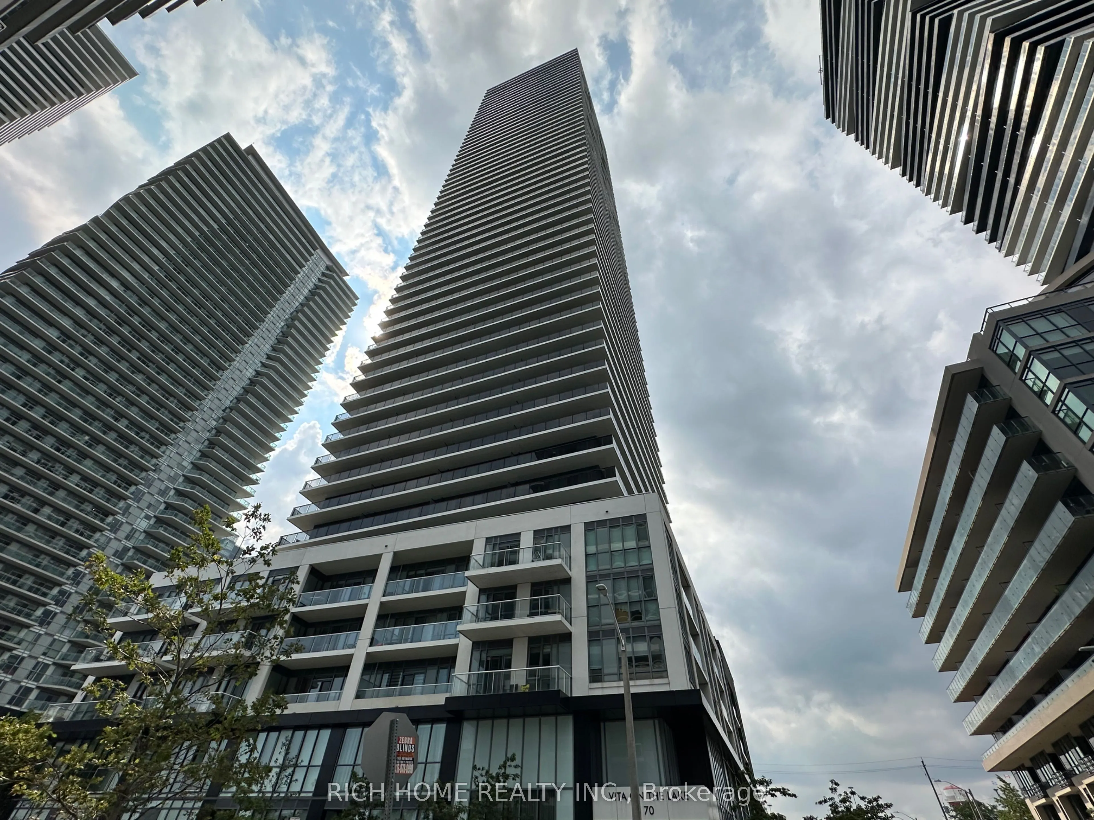 70 Annie craig Drive #1506